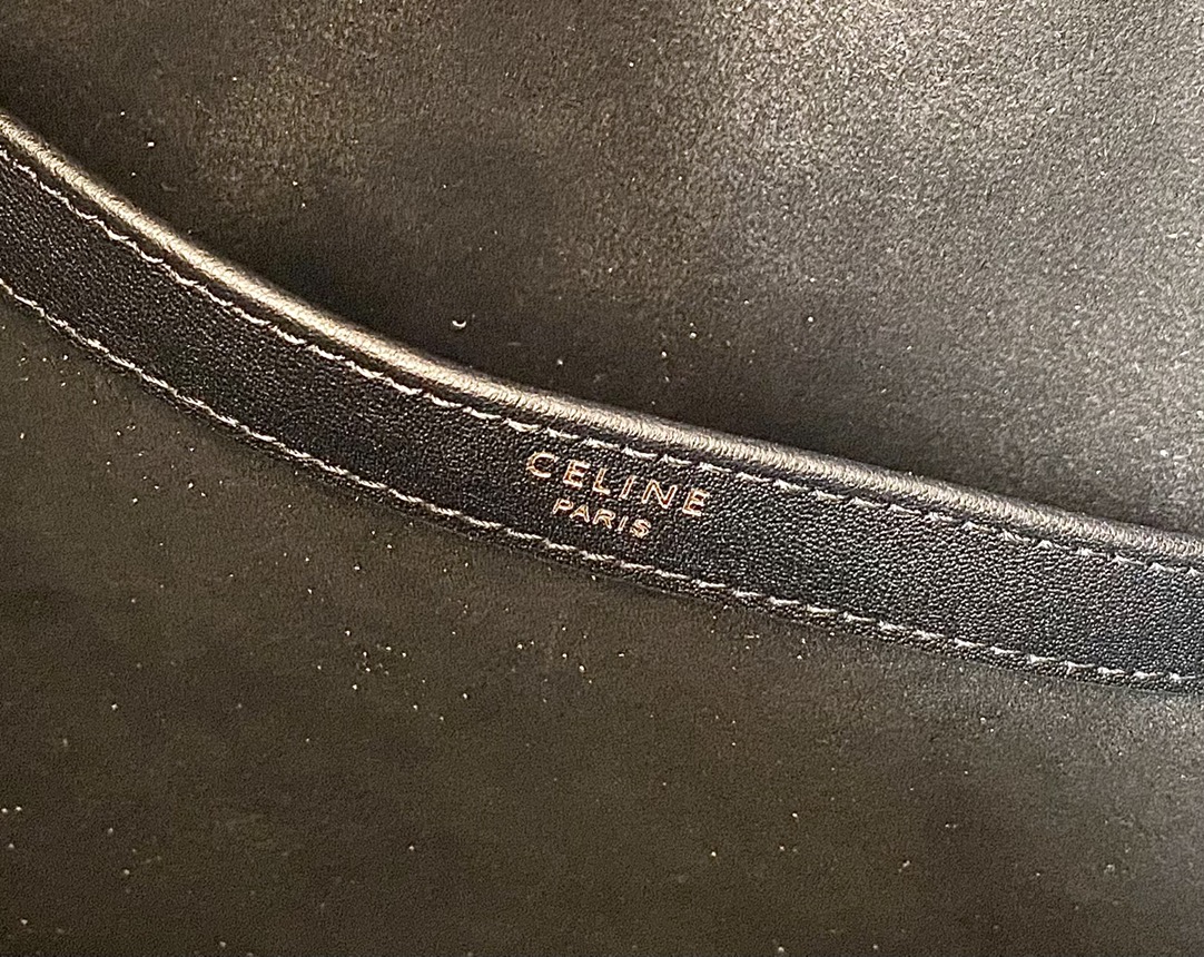 CELINE赛琳CABAS TRIOMPHE抽绳托特包199973