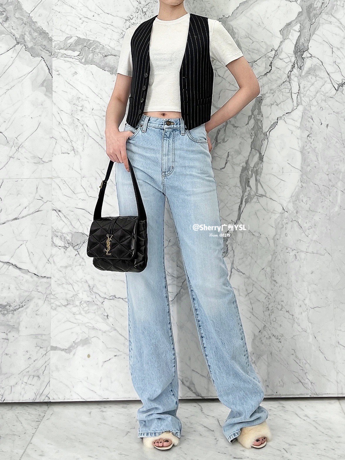 YSL 𝐋𝐄 𝟱𝟳 小羊皮菱格纹腋下包 698567黑色/金扣