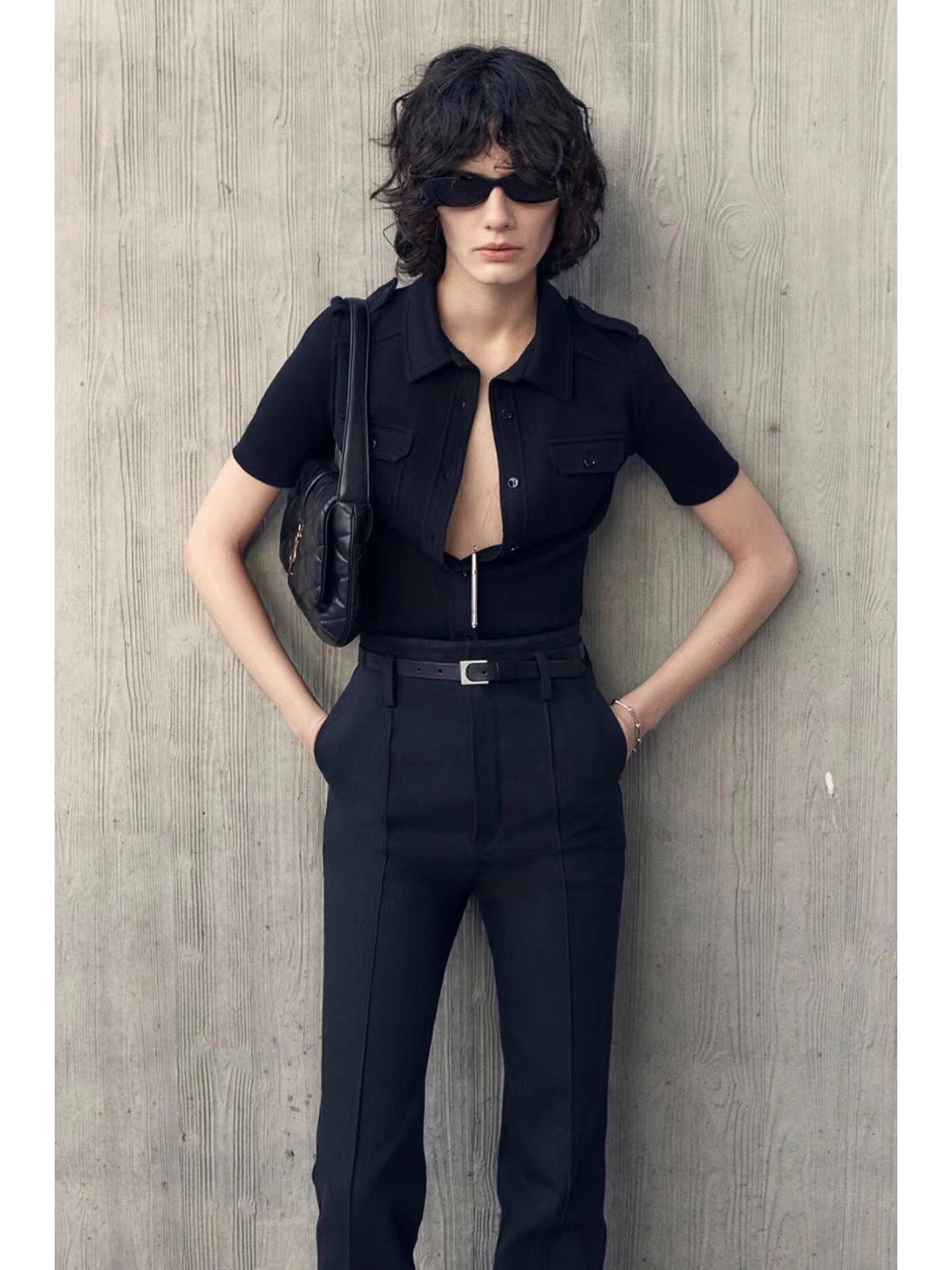 YSL 𝐋𝐄 𝟱𝟳 小羊皮菱格纹腋下包 698567黑色/金扣