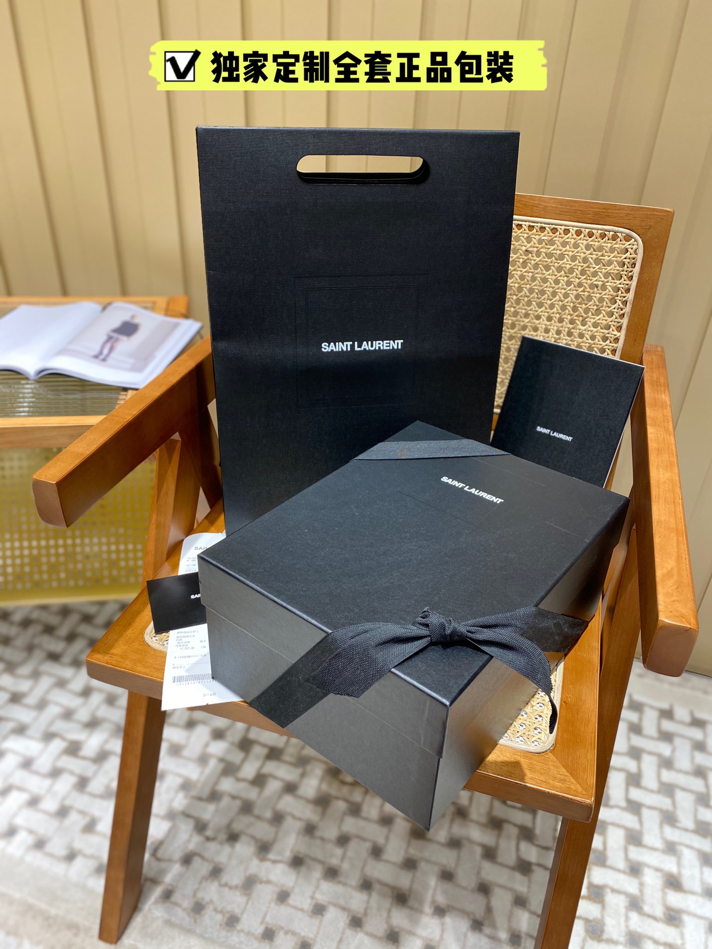 YSL 𝐋𝐄 𝟱𝟳 小羊皮菱格纹腋下包 698567白色/金扣