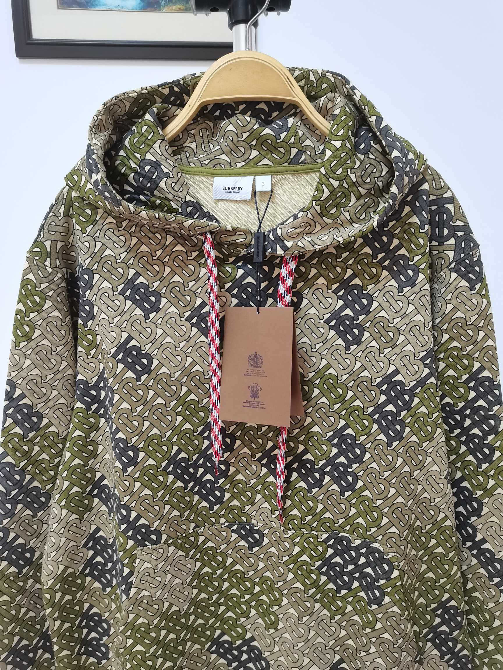 博柏利 Burberry 高定典藏名品高定成衣时装外套连衣裙衬衫T恤 #C3CD6209 3