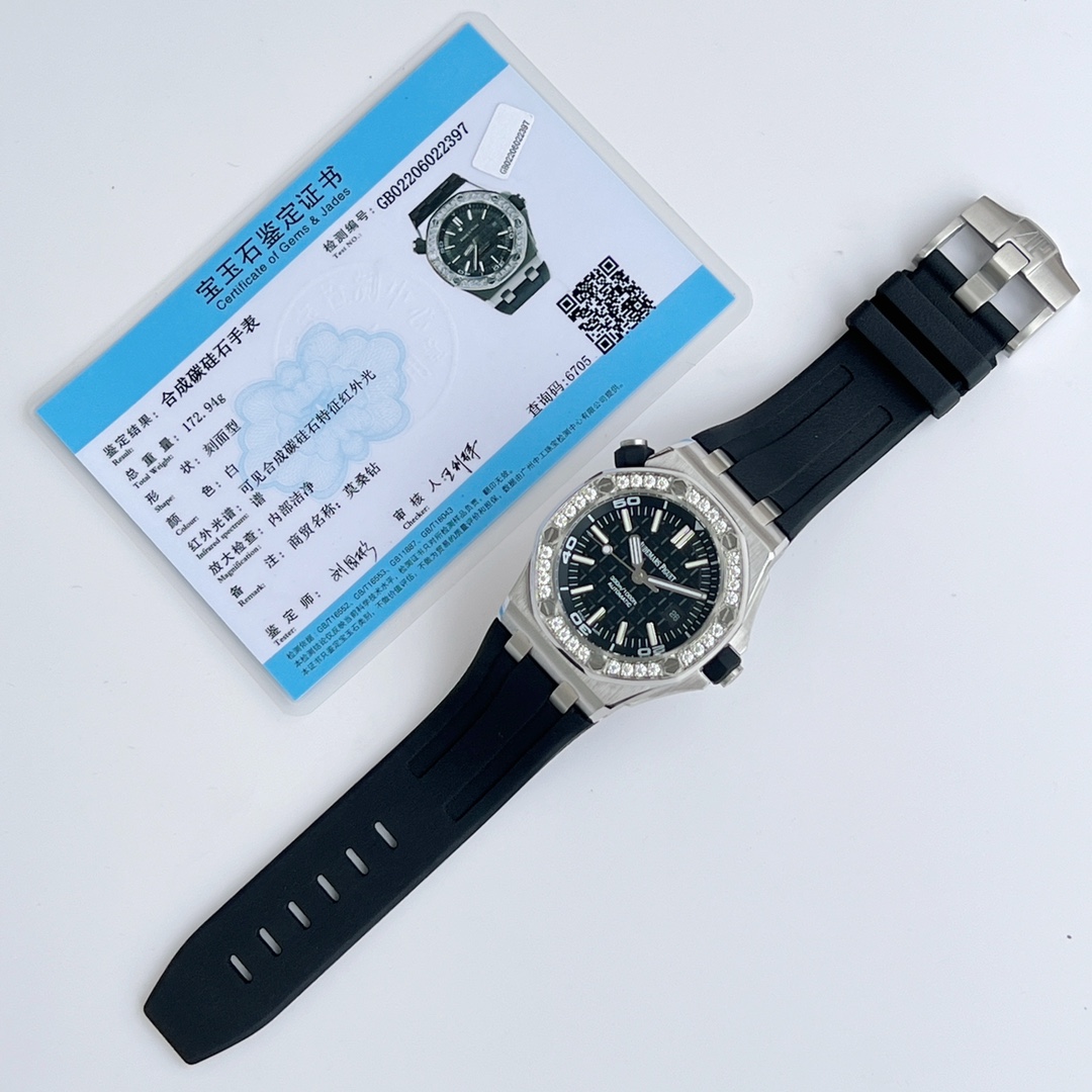 爱彼Audemars Piguet,皇家橡树15710👺采用莫桑钻圈口进口3120机械机芯