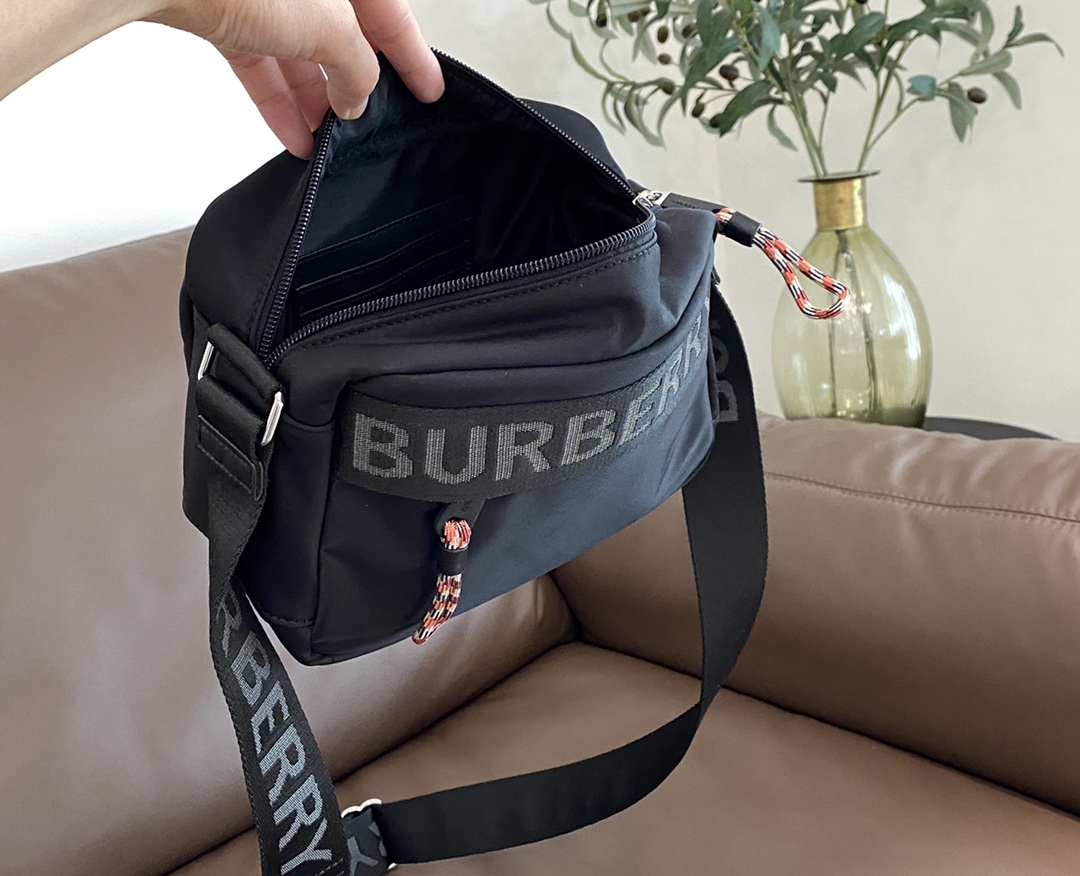 Logo Print ECONYL® Belt Bag - Comprehensive 9