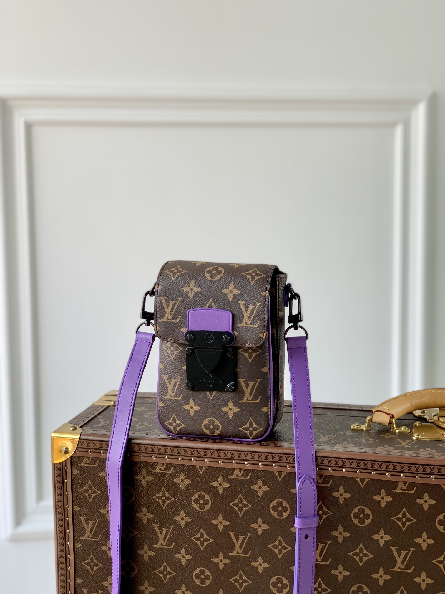 Louis Vuitton Wallet Purple Canvas M81522