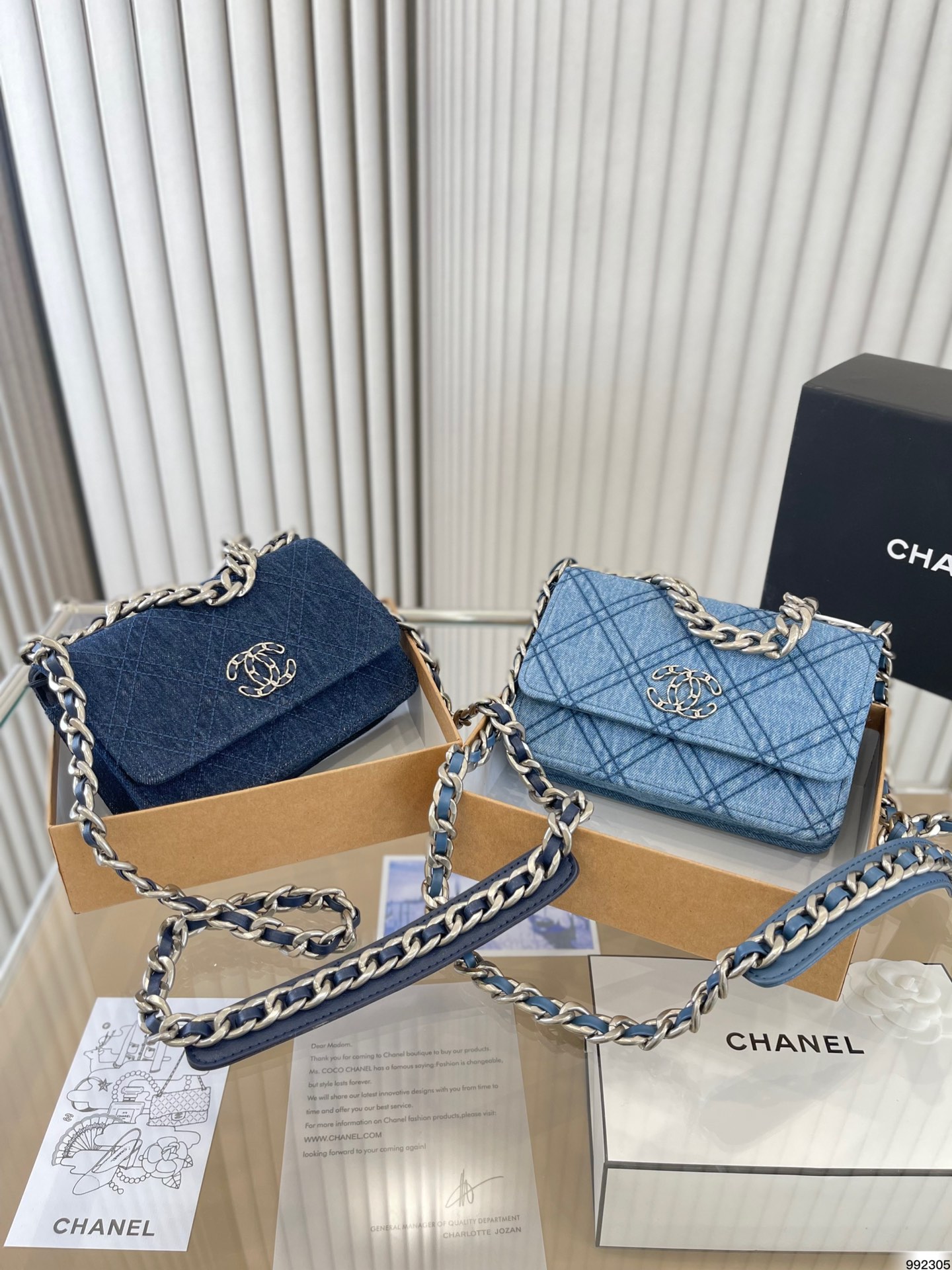 K0 配盒 香奈儿丹宁牛仔Chanel bag woc 牛仔真的超百搭 回头率超高 不是小废包 牛仔和夏天真的好配 尺寸19 5 13