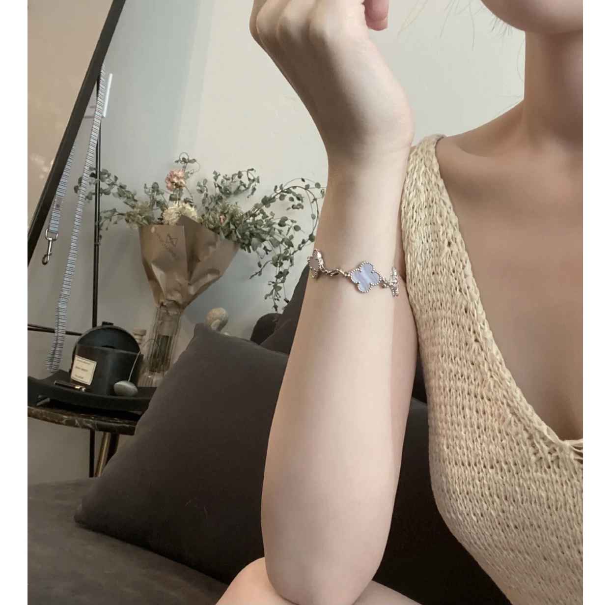 NO:633223,Super beautiful bracelet, four-leaf clover lovers, I recommend it to you, 88320, bracelet, Cartier high-end jewelry19860909超美手链,四叶草控们,强推给你们,88320,,bracelet,卡迪亚高端饰品,Jewelry