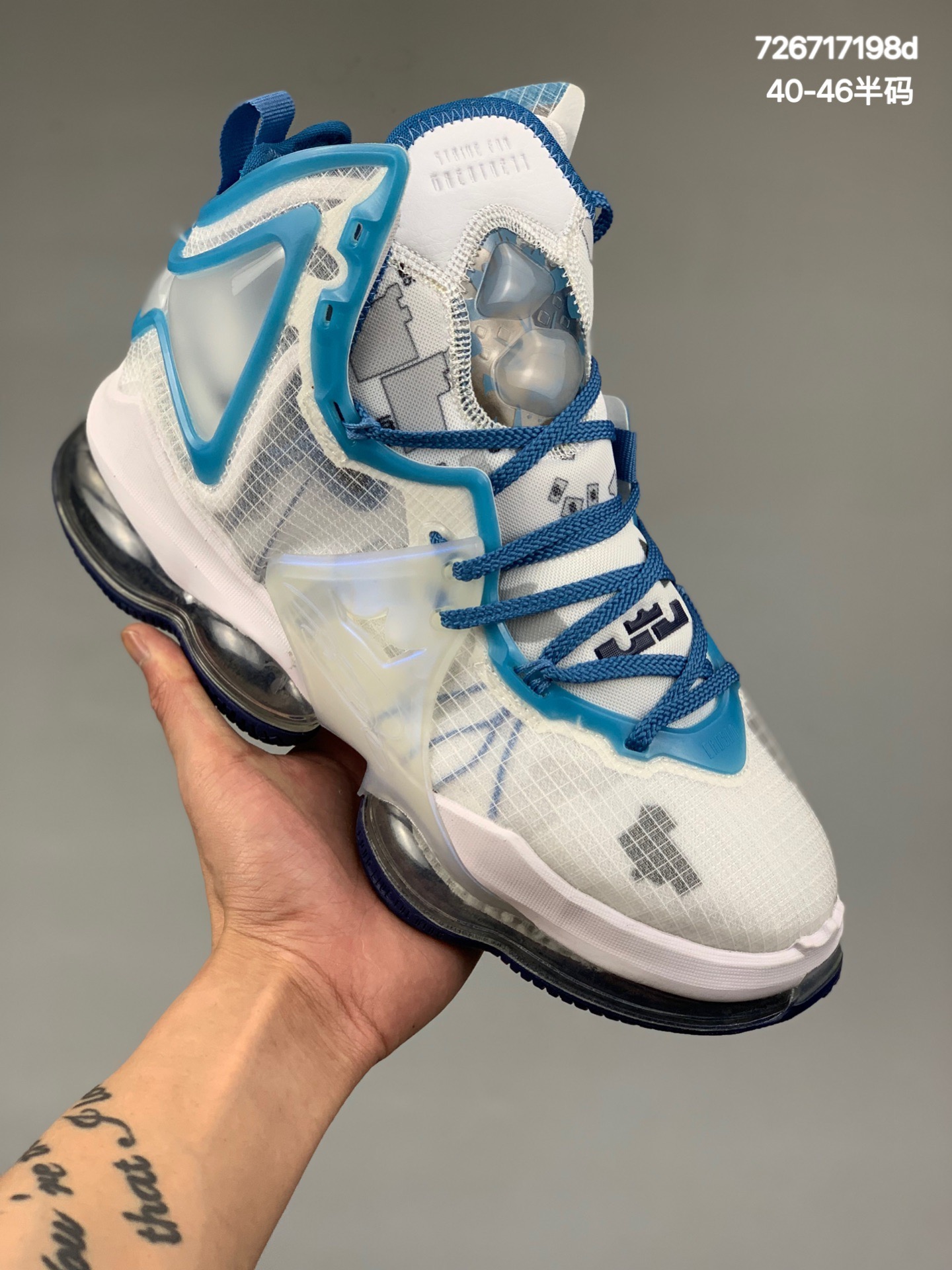 本地
耐克\Nike Lebron 19