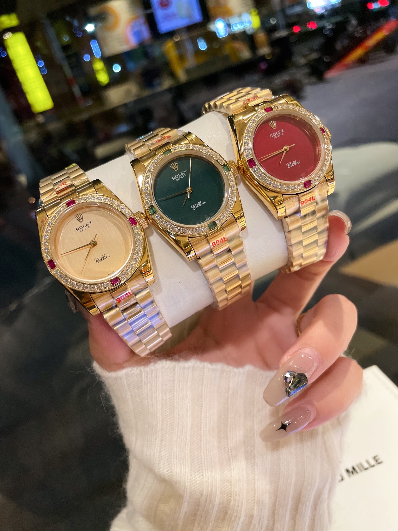 K5   劳力士 Rolex  日志 系列经典女款 实芯五珠钢带-原装压扣  设计显出独特高贵优雅女神气质316精钢表壳搭配施华洛世奇水晶钻石，纯手工镶嵌而成，女性气质，高端大气，不显浮华的风格广受成功人士喜爱，逐渐深刻人心，并备受各界女士推重。工艺精湛，糅合尊贵、典雅和独特气质于一身