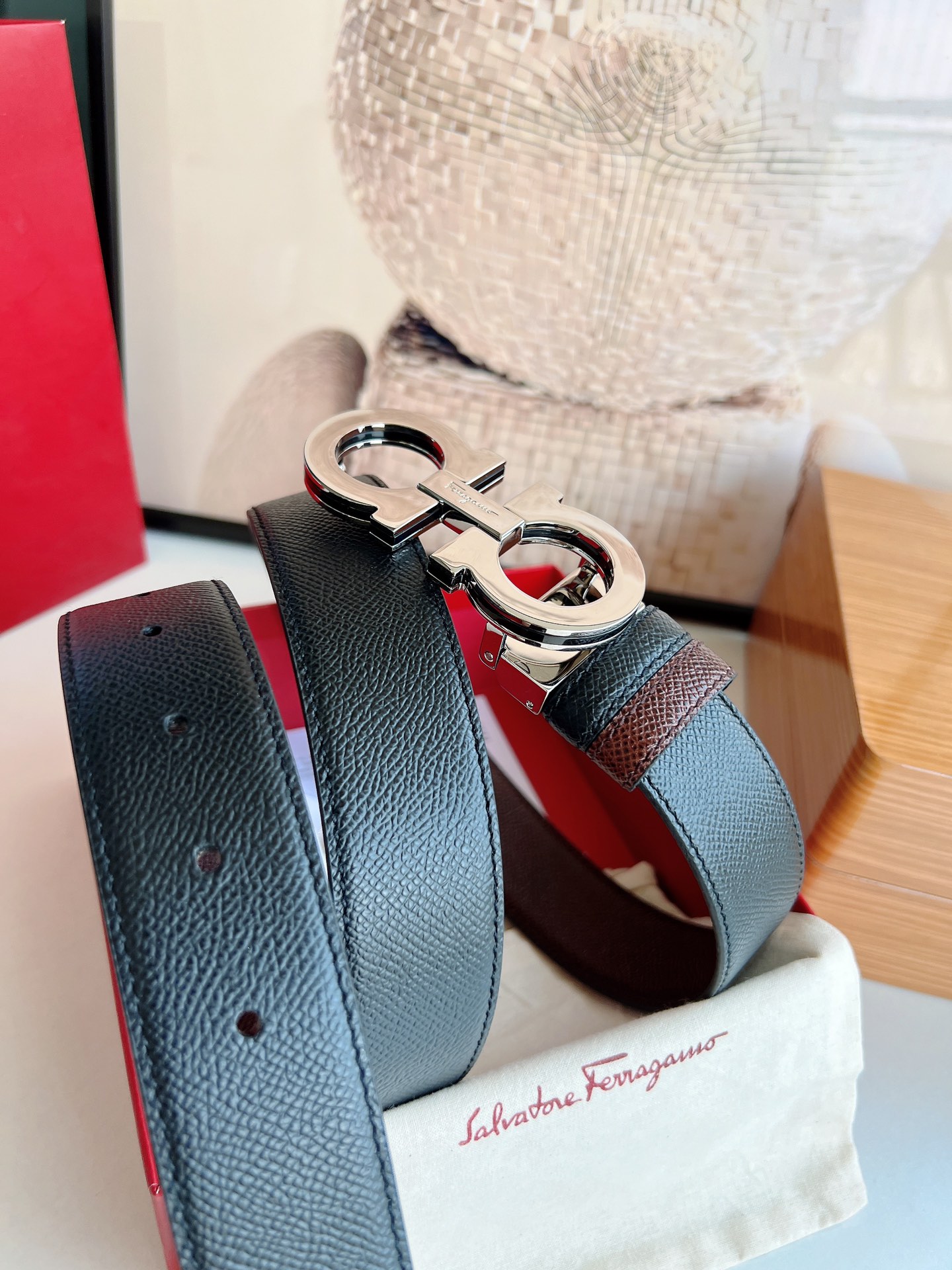 Ferragamo菲拉格慕   经典黑色咖啡三层夹心的金属扣男士3.5cm腰带