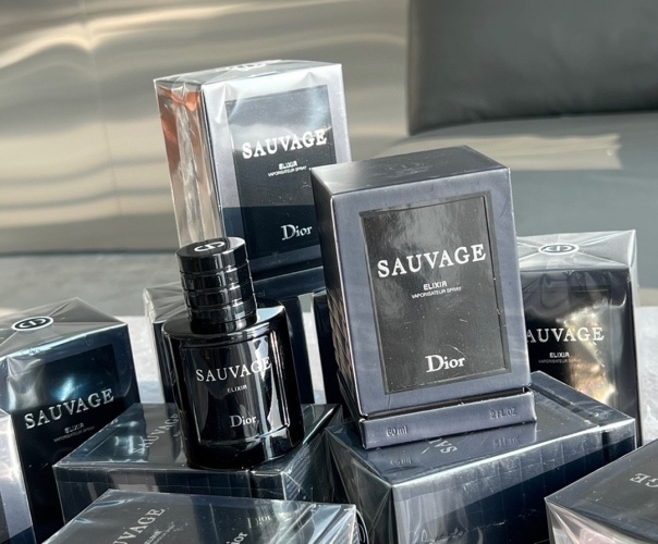 Dior Sauvage Elixir: Concentrated, Spicy & Woody Fragrance for Men - 60ml 1 Dior Sauvage Elixir: Concentrated, Spicy & Woody Fragrance for Men - 60ml