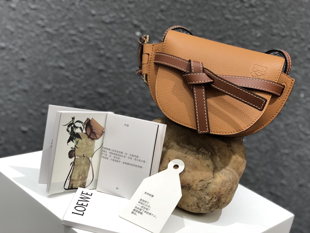 Сумка LOEWE Mini Gate — вышэйшая якасць