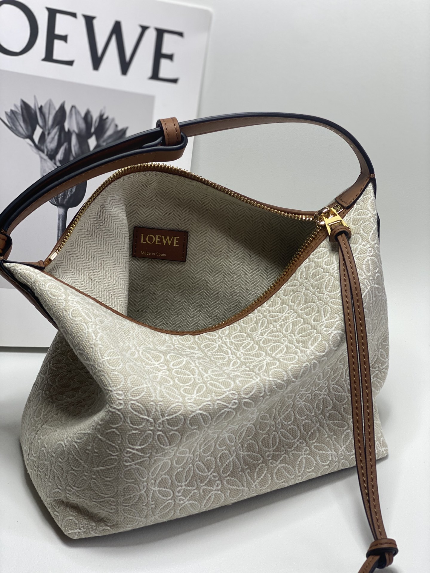 Roger Vivier Cubi 便当包包 7