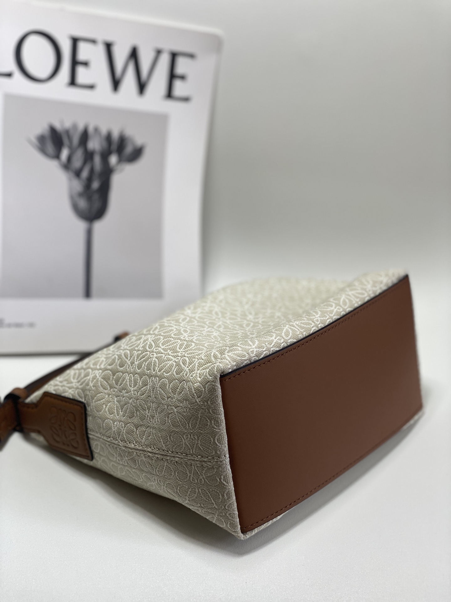 Roger Vivier Cubi 便当包包 5