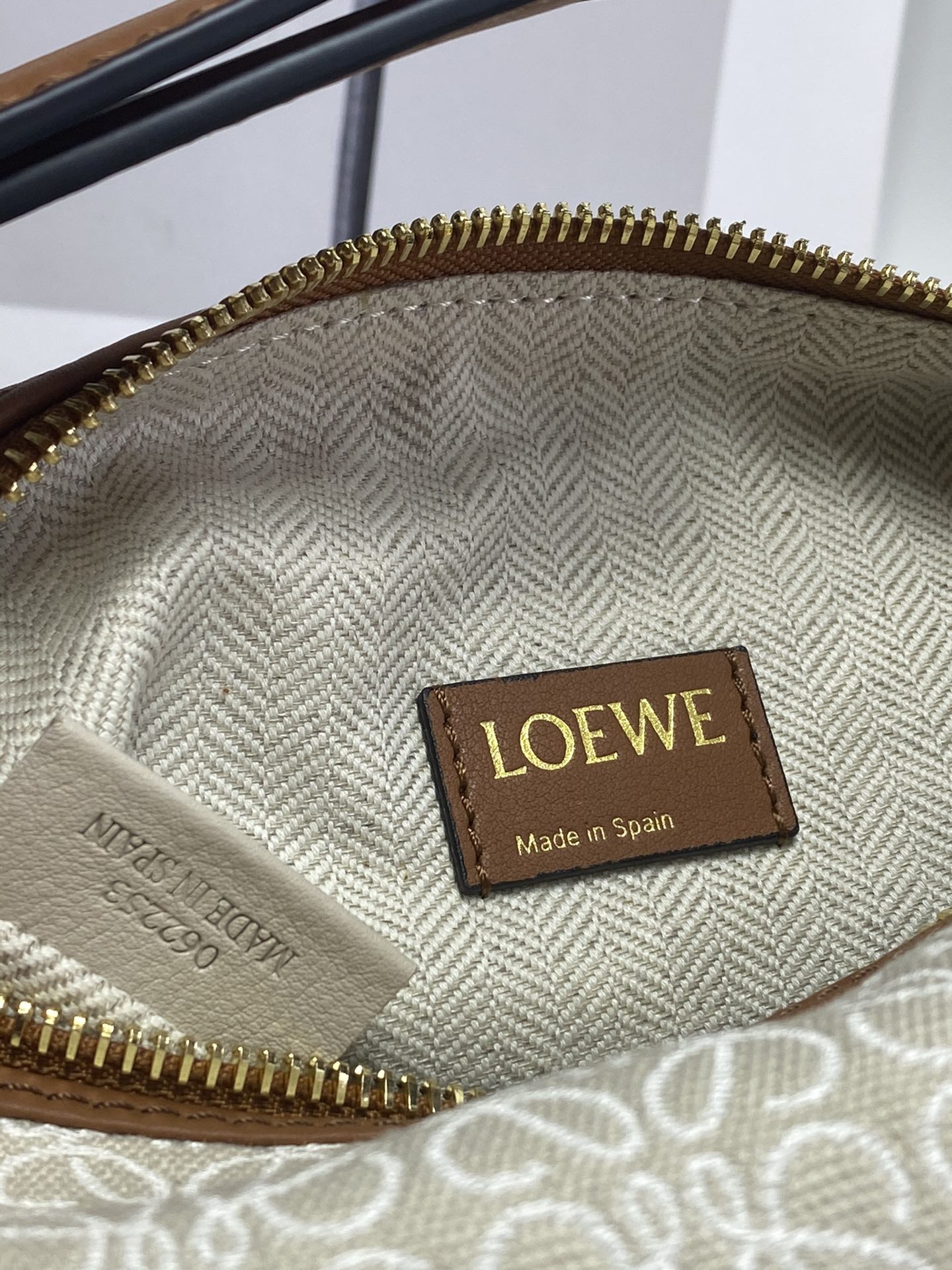 Roger Vivier Cubi 便当包包 9