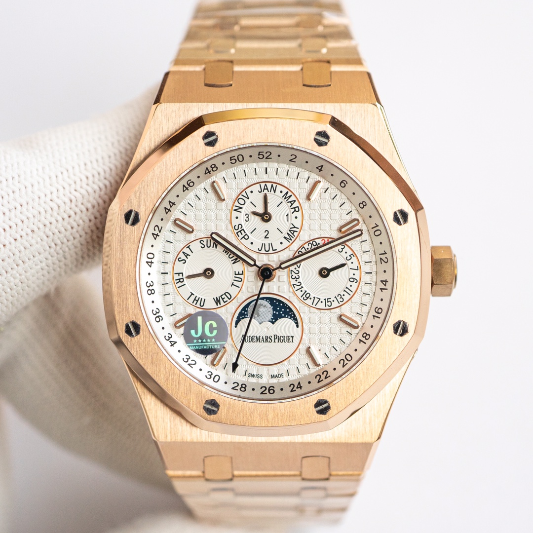 NO:143507,Top replica Love.Pet Royal Oak 26574ST series men's watch!  Perfect and personal experience!  1 diameter 41MM!  2 Equipped with a customized version of Cal.5134 movement, perfect restoration function!  The case of 316L stainless steel is made of CNC, and the entire case is highly accurate, and the density is consistent with the original!  4 The overall literals are perfectly presented in the original color!  5-shell cover with a three-piece set of ring-parting mouth, shell and bottom cover, the overall angle perfectly reflects the wire drawing process, and the fusion of quality and beauty!  ,19860909顶级复刻 爱.彼皇家橡树26574ST系列男士腕表！完美与个性的体验！ 1直径41MM！ 2搭载定制版Cal.5134机芯,完美还原功能！ 3表壳采用316L精钢材质,整壳CNC高精准处理,密度与原装吻合！ 4字面整体按照原装颜色完美呈现！ 5壳套分圈口.壳.底盖三件套,整体角度完美体现拉丝工艺,品质与美的融合！,,Watch