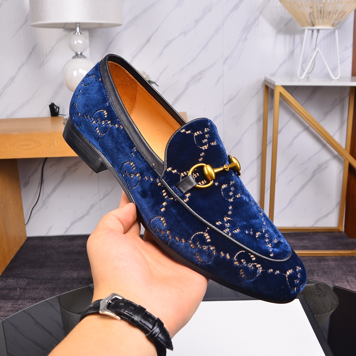 NO:344558,**Best recommendation**Guqi GUCCI**Latest business formal leather shoes, official website synchronization, top version on the market, purely handmade. Fabric imported frosted cowhide with water dyed apricot color beef 3 colors 38, 39, 40, 41, 42, 43, 44. (45 can be customized,, gucci, cowhide19860909**精品推荐**古奇GUCCI**最新商务正装皮鞋 官网同步 市场上顶级版本 纯手工制作.面料进口磨砂牛皮配水染杏色牛里3色38、39、40、41、42、43、44.（45可定做,,gucci,cowhide,Men's shoes