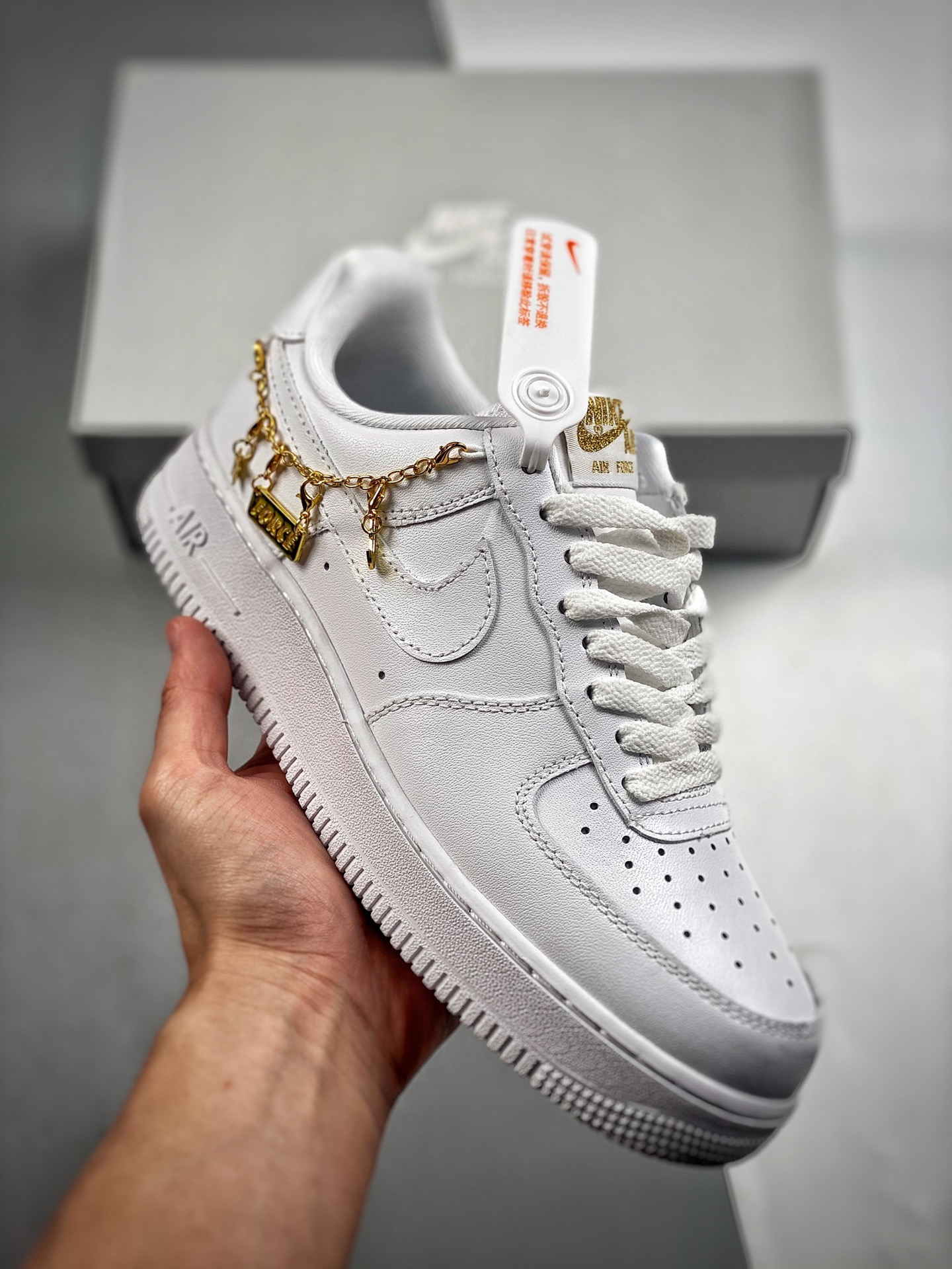 -3 Nk Air Force 1 Low LX "Lucky Charms" amuleto de la suerte, zapatillas casuales de caña baja para skate. DD1525-100. …