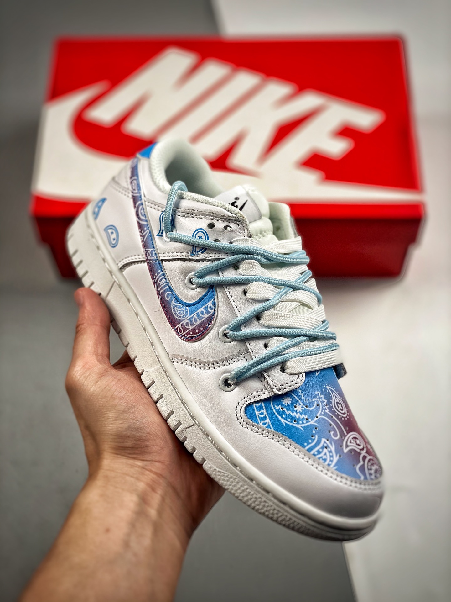 -5 Nk Dunk SB Low 白色腰果花 大厂纯原出品 实拍首发 原装头层材料 独家版型蒸餾加工帶來的是更好的视觉和脚感体验大厂纯原品质出货 清洁度 电绣工艺 皮料切割干净无任何毛边 细节完美 货号：DD1503 109 尺码：36…