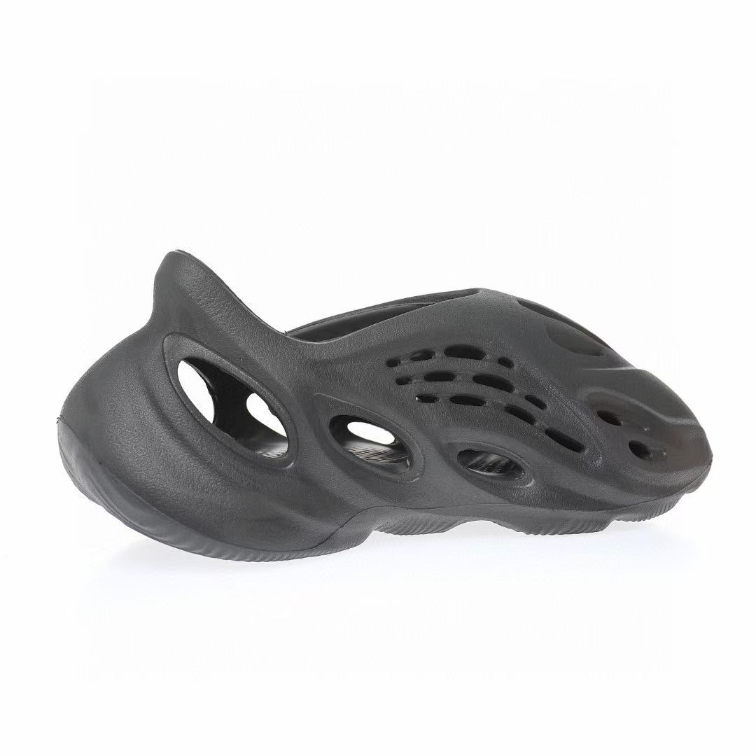 图片[3]-Adidas Yeezy Foam Runner Slide\”Stone Saget\”椰子童鞋户外风格包头运动沙滩凉拖防滑洞洞跑步凉鞋“酷灰煤黑”HP5347 尺码：28码=10K 29码=11K 31码=12K 32码=13K 33码=1Y-选品中心