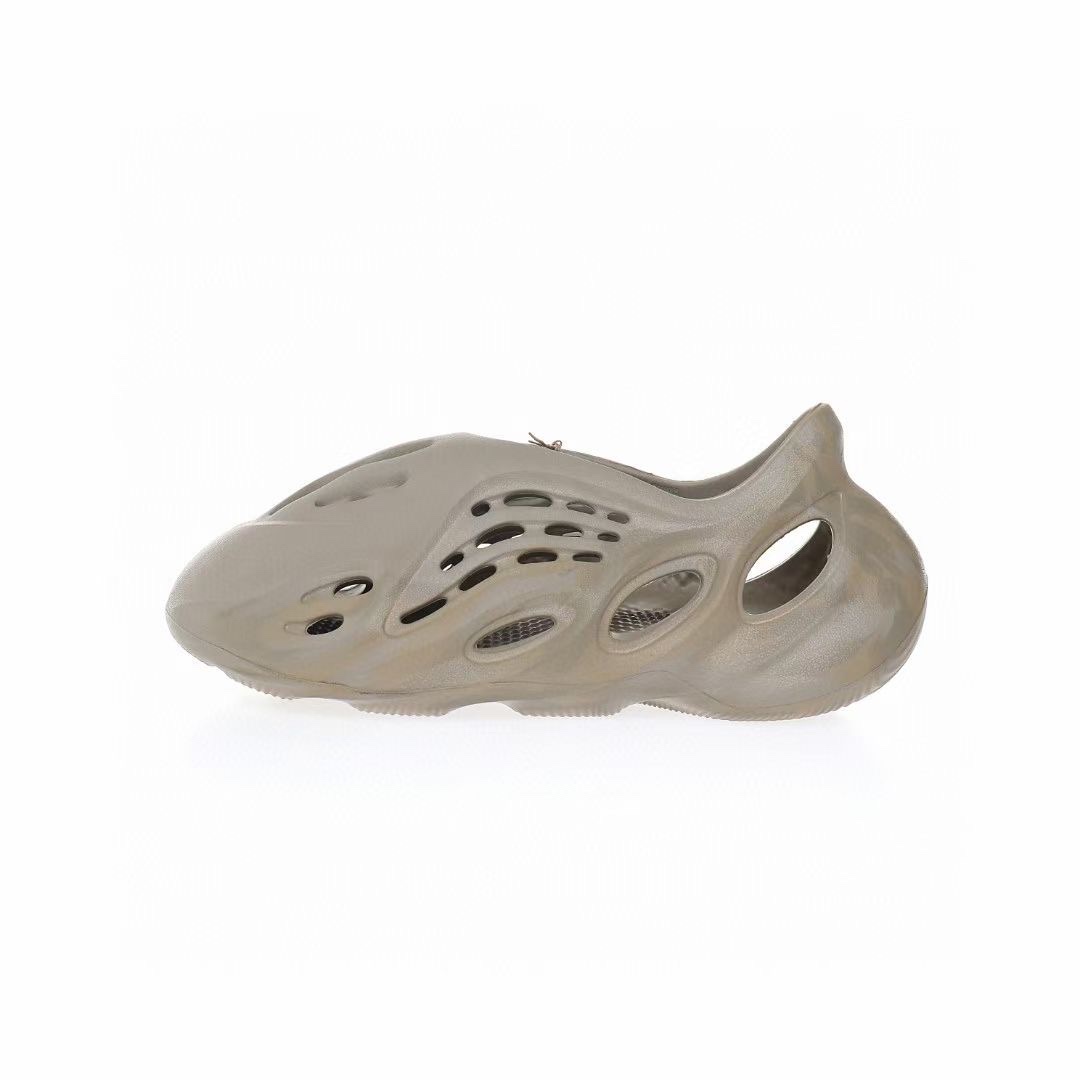 Adidas Yeezy Foam Runner Slide\