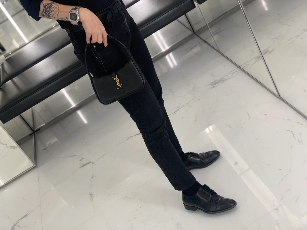 Saint Laurent Haute Couture Classic Luxury Handbag Shoulder Crossbody 6