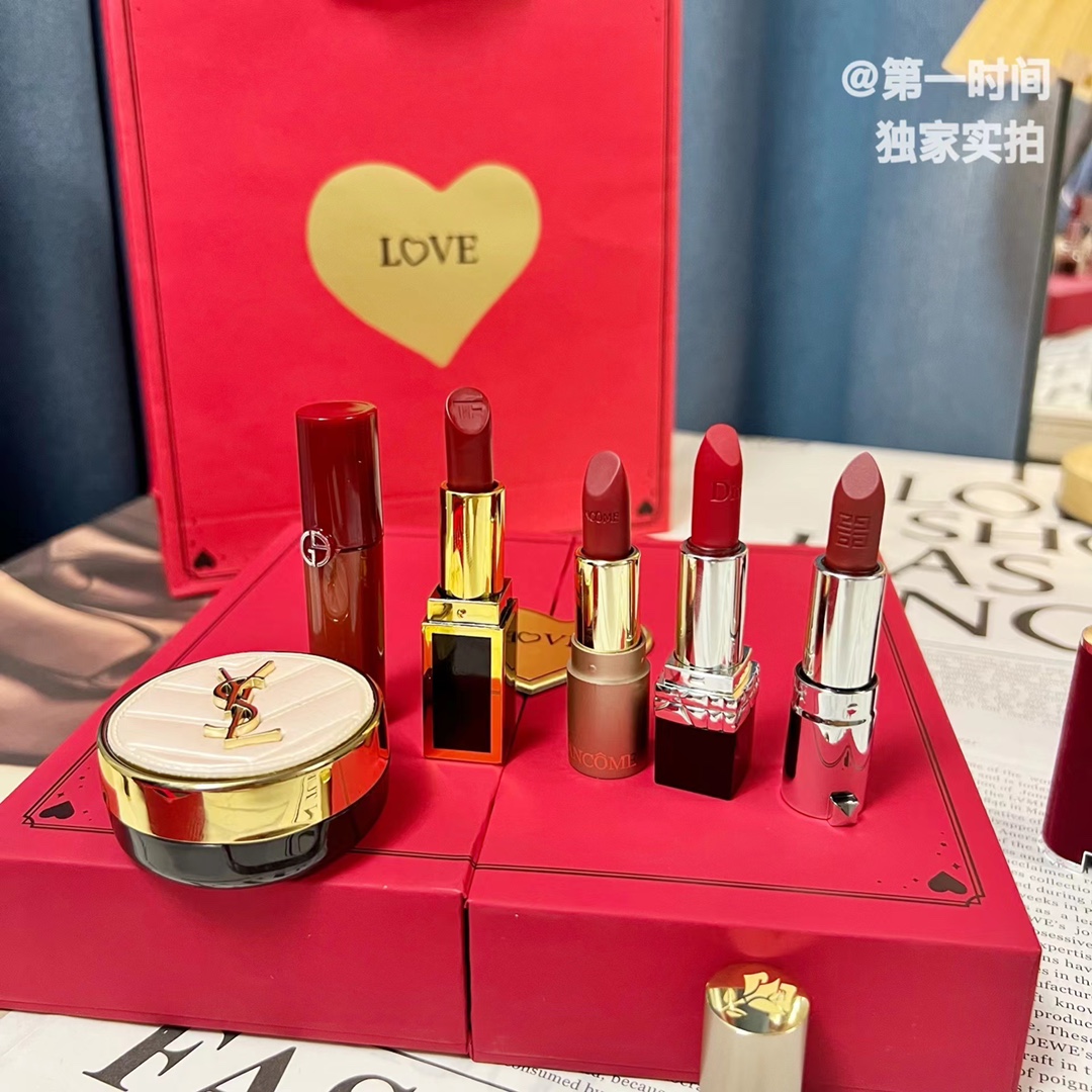Romantic Red Heart Gift Box Set - Perfect for Expressing Your Love 10 i1658974181 733 8