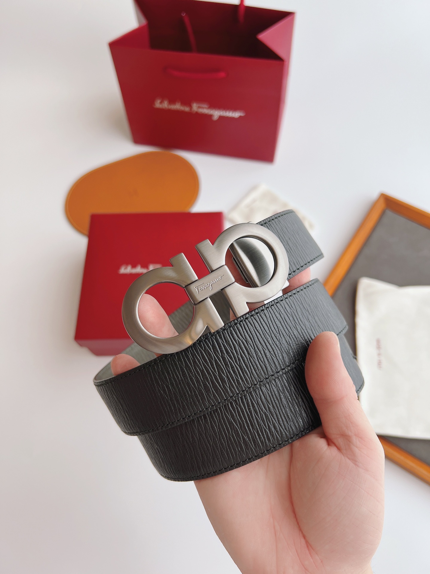 H5  Ferragamo菲拉格慕 皮带