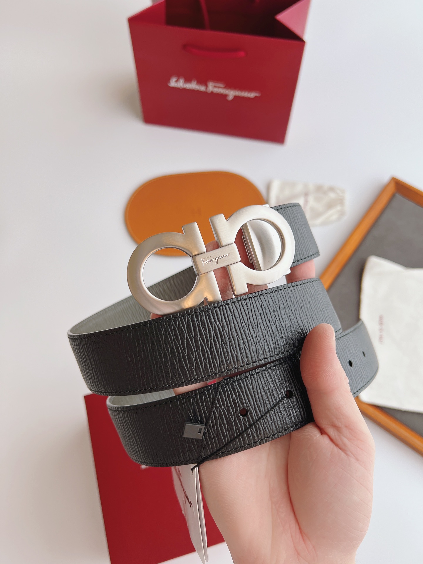 H5  Ferragamo菲拉格慕 皮带