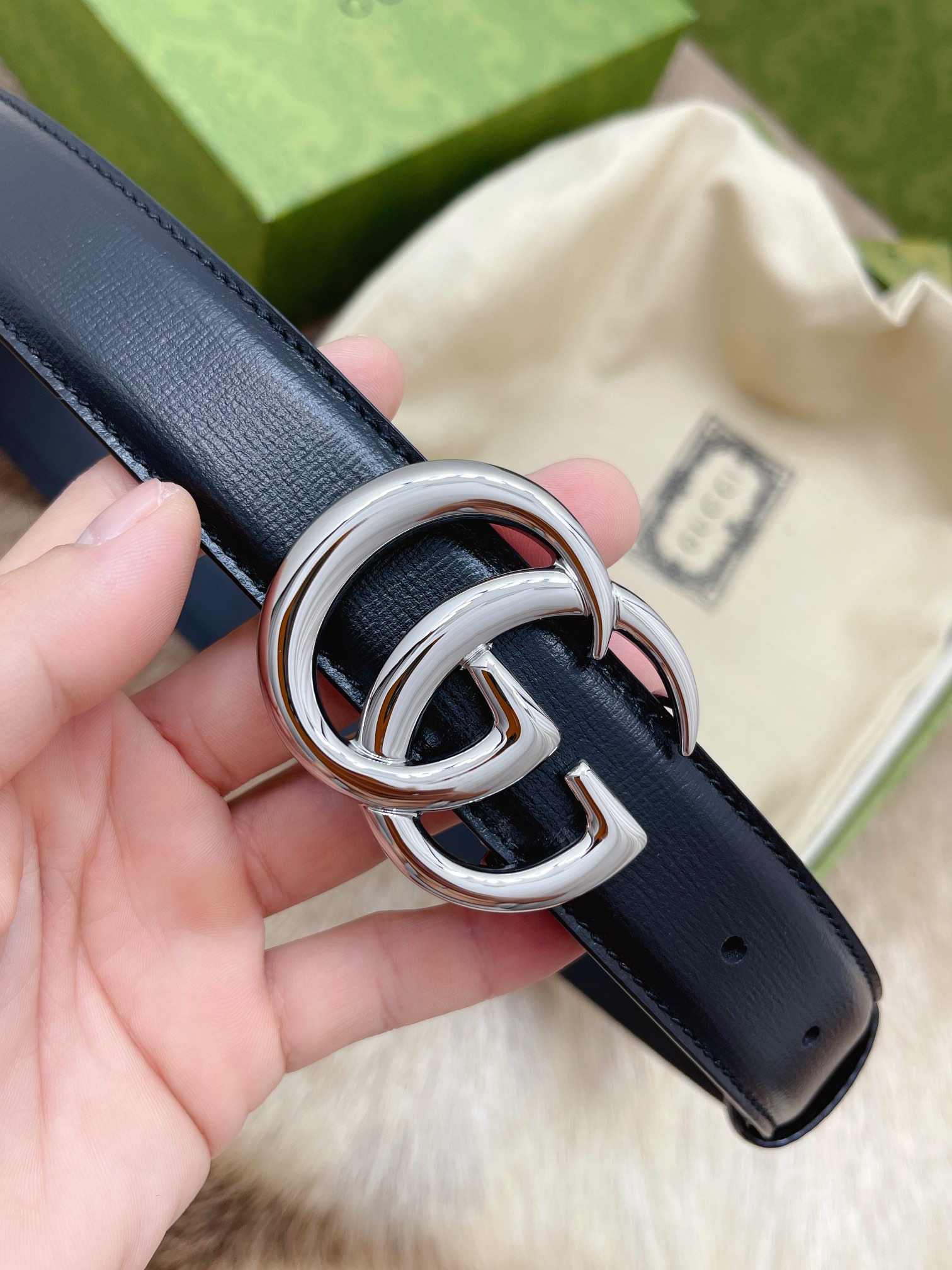 Italian Trade Companies Exporting 100% Calves Cortex Specials: Handmade High-End Leisure Products - 图片 2
