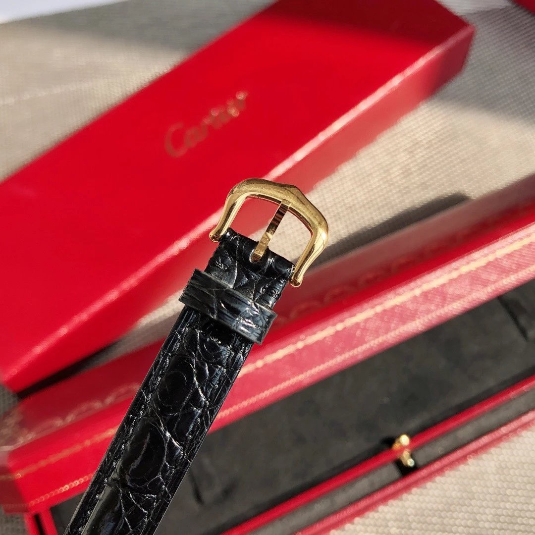 鳄鱼皮版本 YYDS卡地亚小旋风must de小金表vintage中古断货王