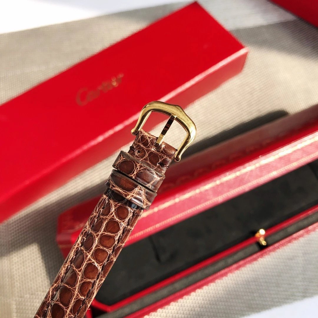 鳄鱼皮版本 YYDS卡地亚小旋风must de小金表vintage中古断货王