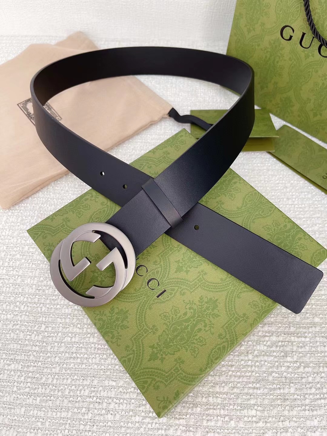 配全套包装礼盒Gucci3.8cm古