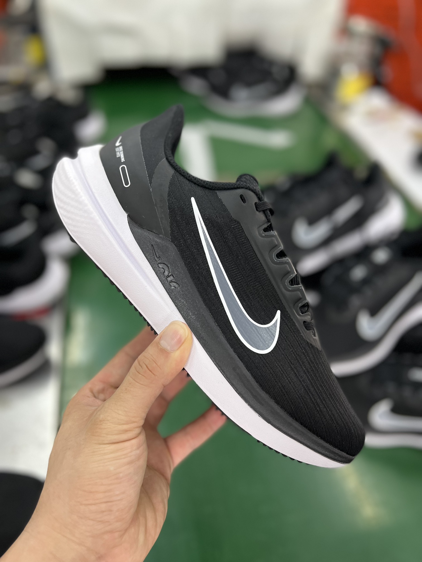 Nike Air Zoom Winflo 9 Black White Running Shoes - Enhanced Comfort & Performance 2 i1658992937 3558 0