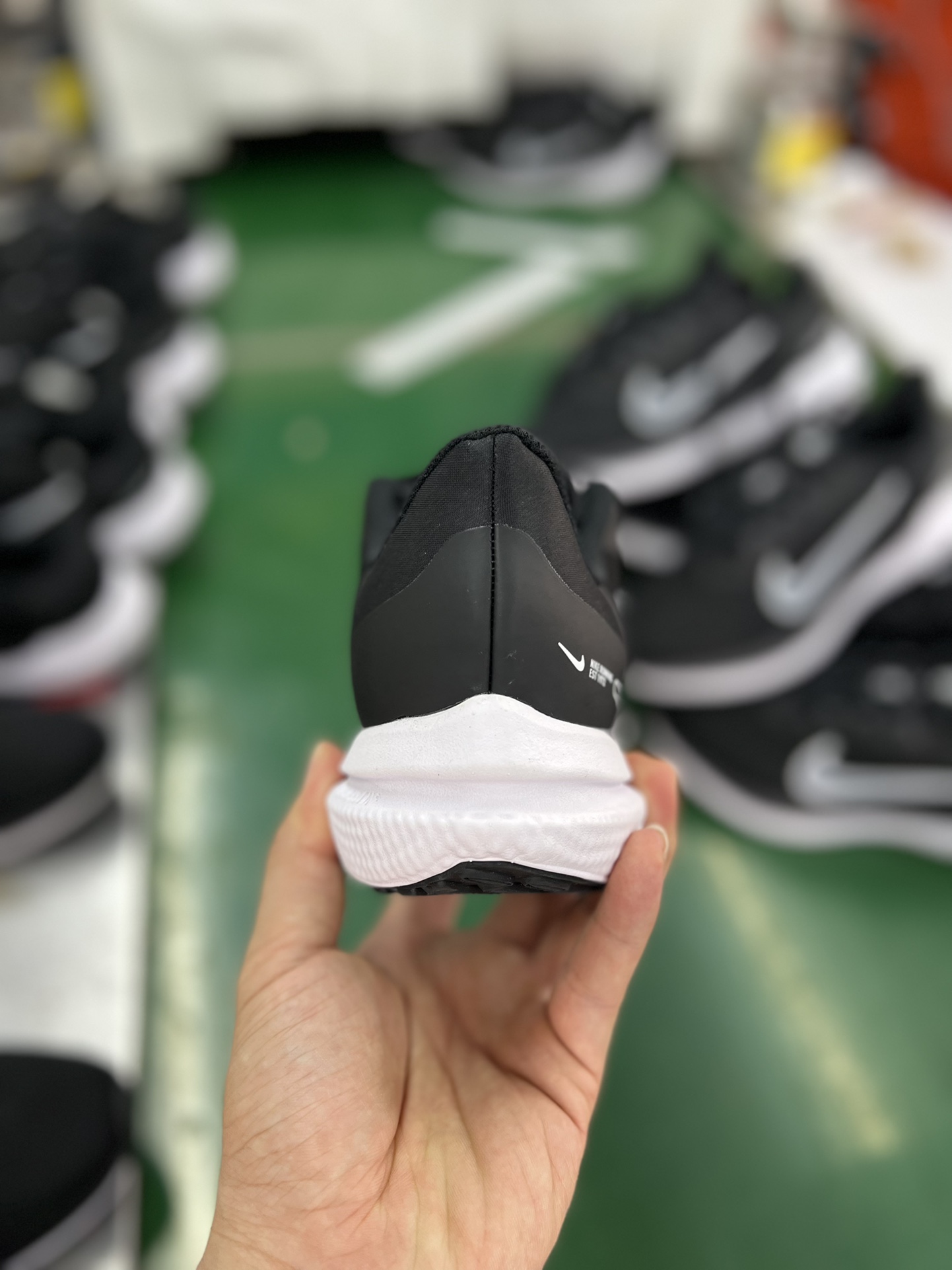 Nike Air Zoom Winflo 9 Black White Running Shoes - Enhanced Comfort & Performance 10 i1658992937 9799 8