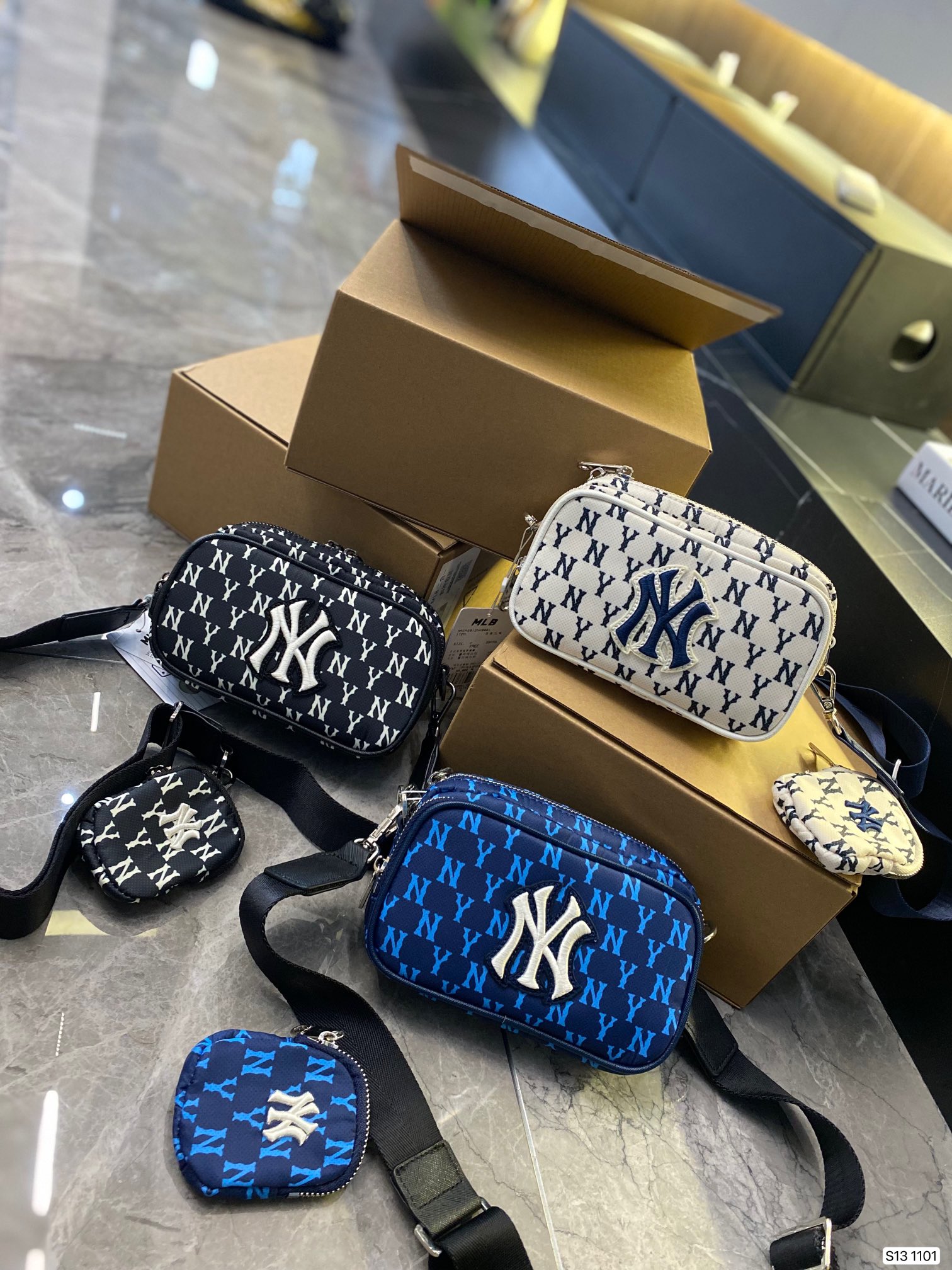 Yupoo Gucci Bags Watches Nike Clothing Jordan Yeezy Balenciaga Shoes
