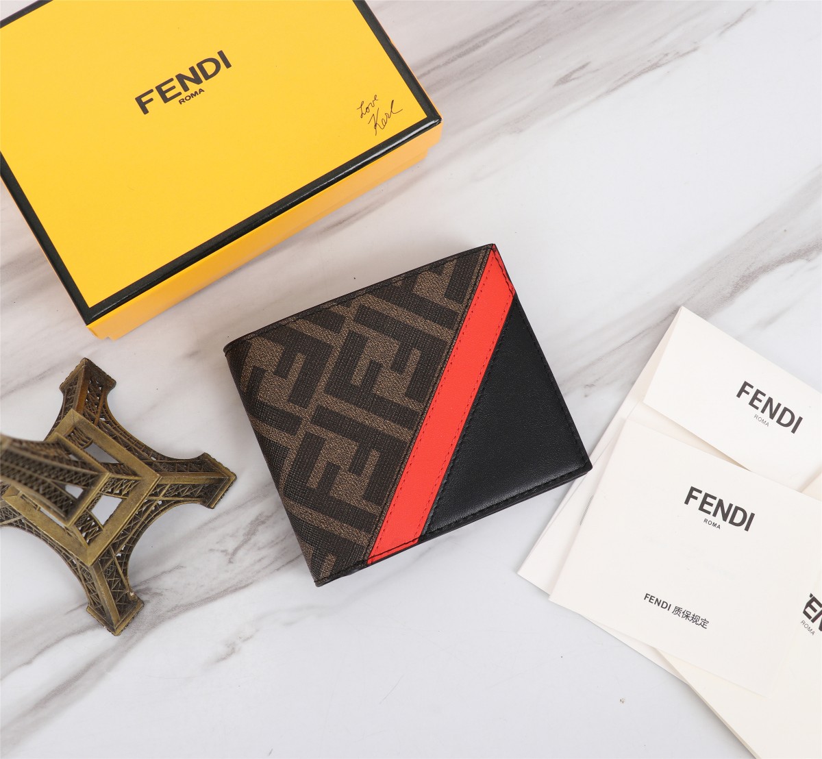 We provide Top Cheap AAA
 Fendi Wallet Black Grey Red Cowhide PVC Sheepskin Spring/Summer Collection