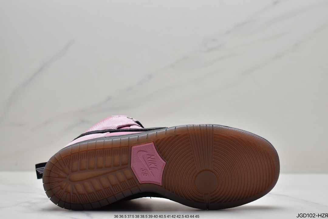 180 真标耐克Nike Dunk High ”Football Grey” 耐克 SB 高帮 DH7742-莆田鞋,莆田鞋货源,高仿鞋,高仿鞋货源,安福档口,莆田高仿鞋,莆田鞋批发,高仿鞋批发,莆田高仿运动鞋,高仿运动鞋,莆田运动鞋 180 真标耐克Nike Dunk High ”Football Grey” 耐克 SB 高帮 DH7742