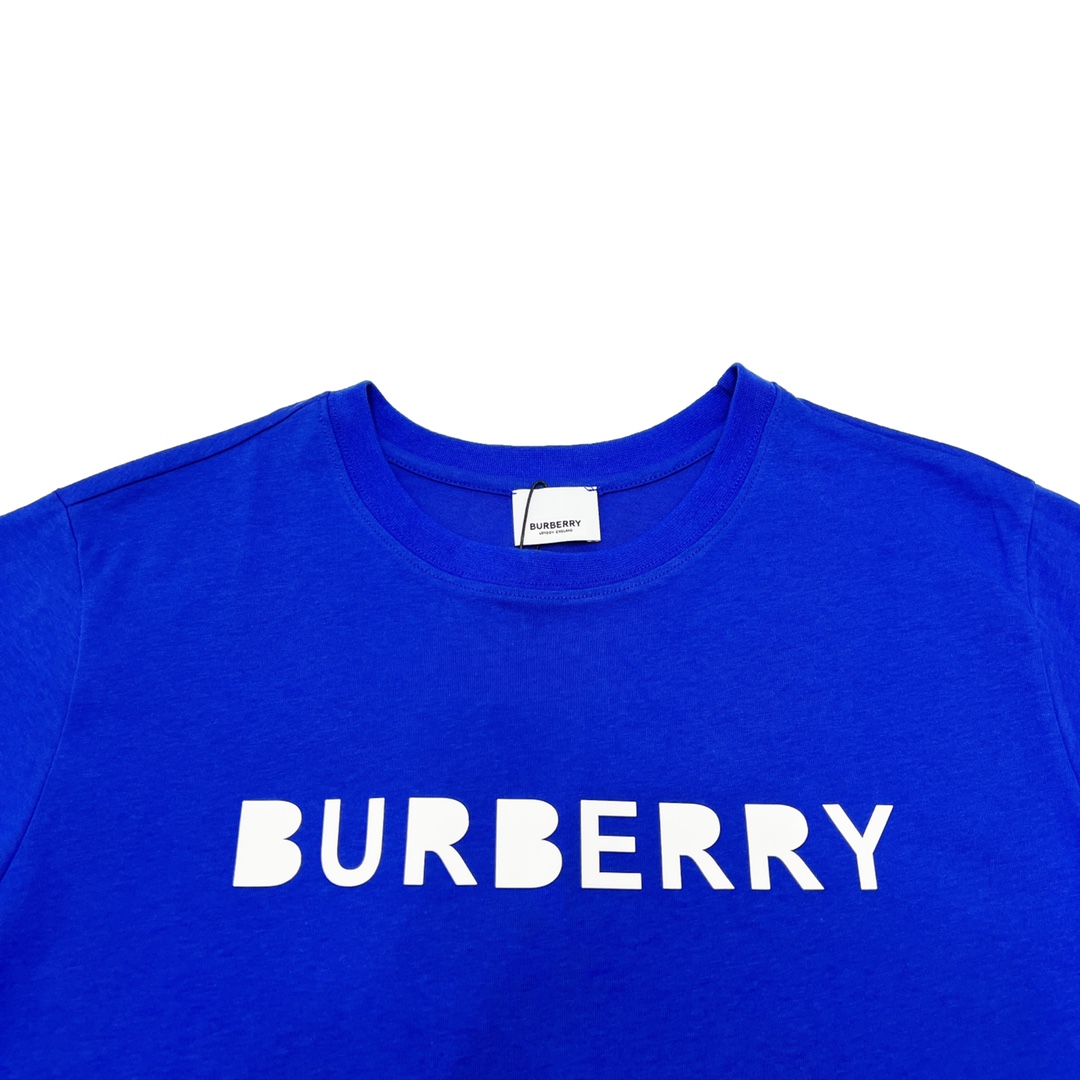 Burberry/巴宝莉 22SS字母立体刻膜情侣款短袖