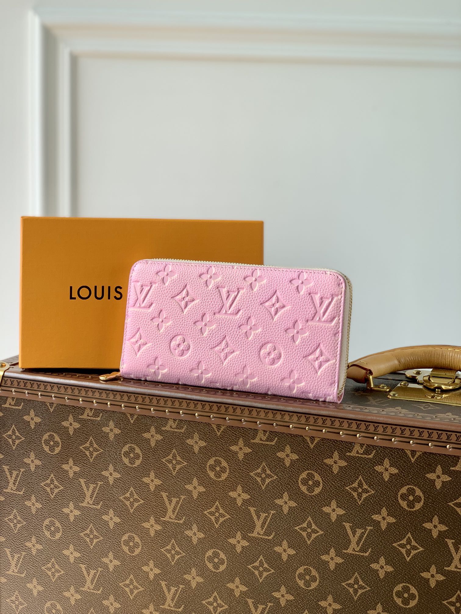 High-End Designer
 Louis Vuitton Wallet Pink Empreinte​ M81299