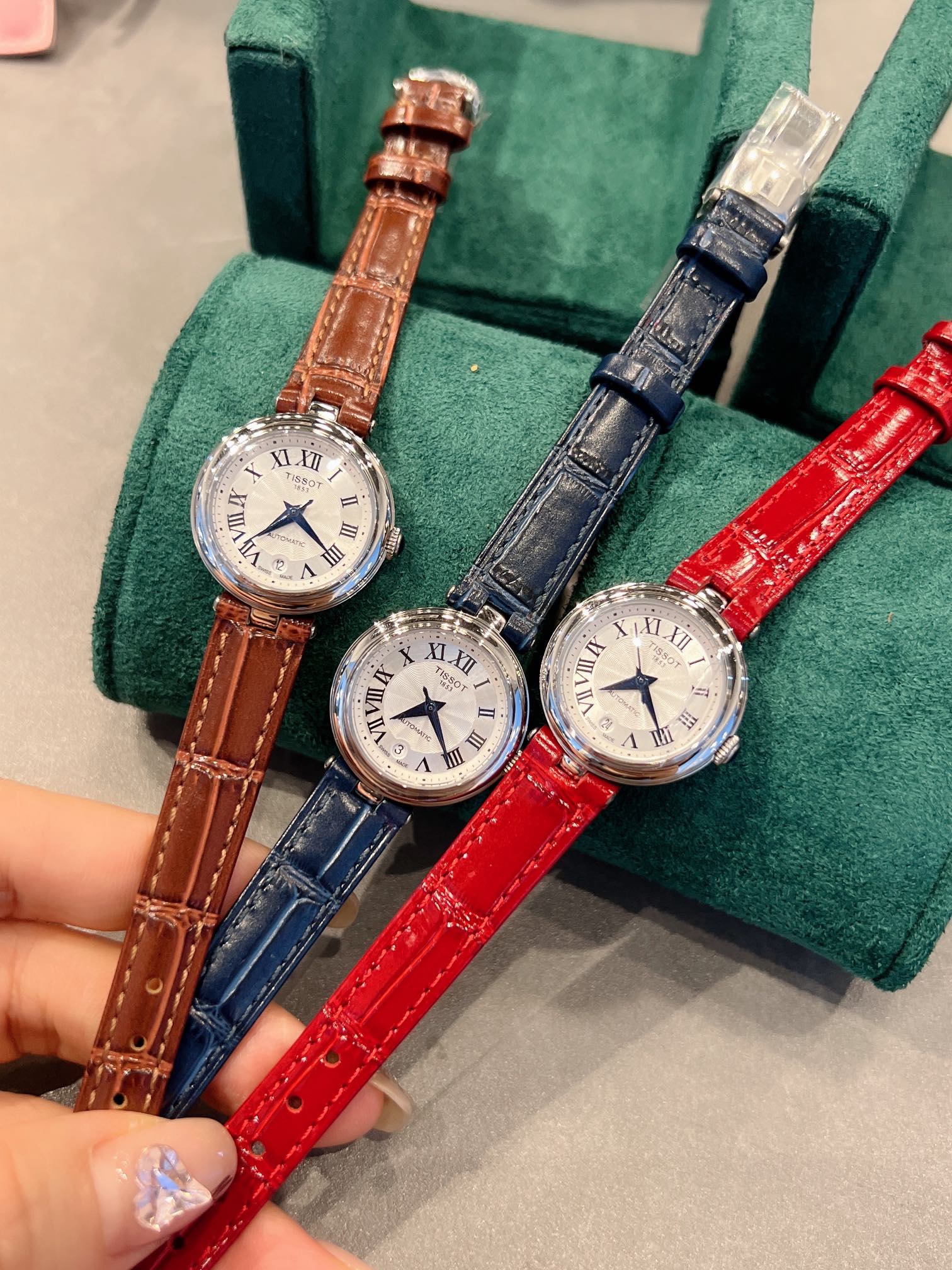New Carlysian Series Launched: Delicate 26mm Watch for Pretty Girls – Zenium - 图片 5