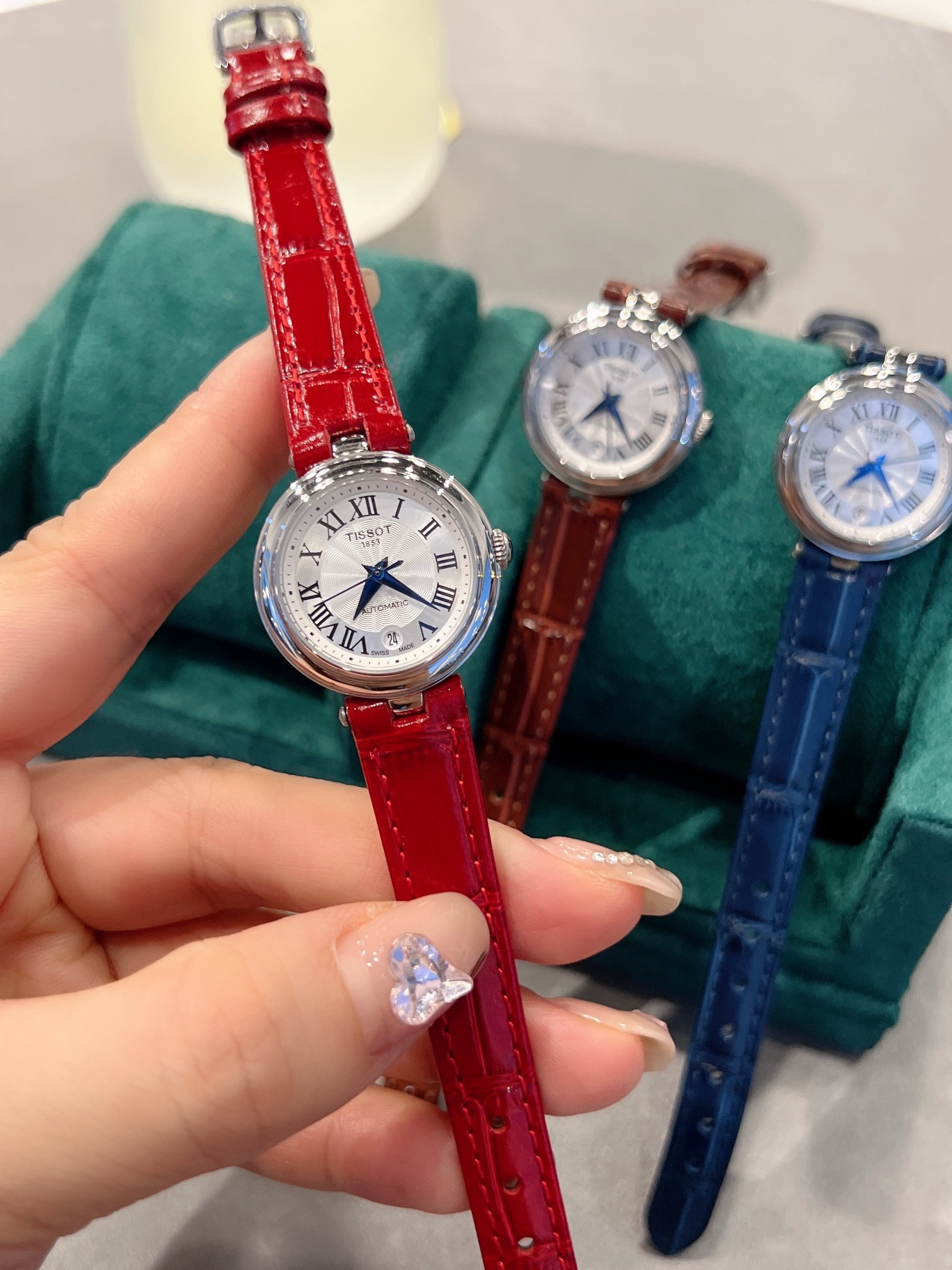 New Carlysian Series Launched: Delicate 26mm Watch for Pretty Girls – Zenium - 图片 2