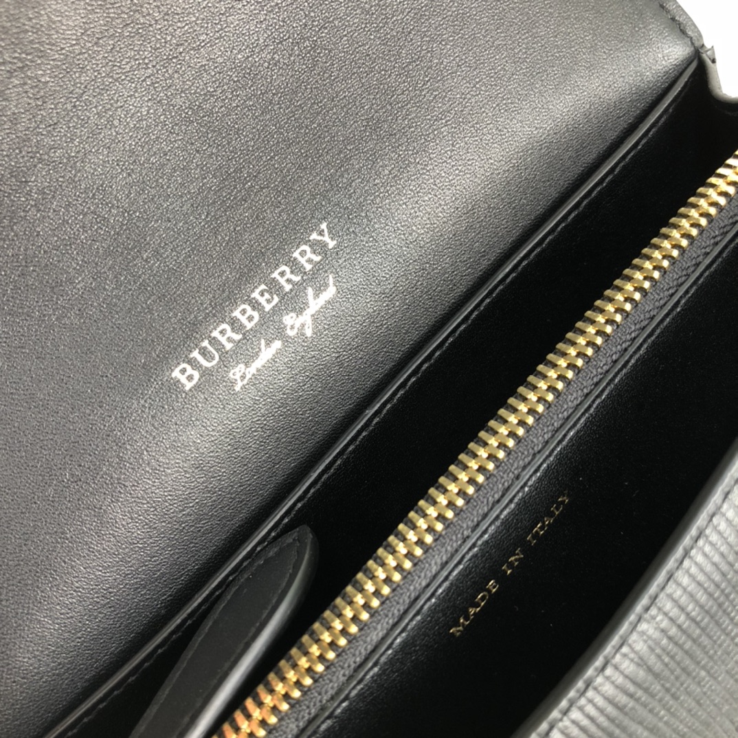 Burberry巴宝莉House格纹裁片The Buckle 搭扣包