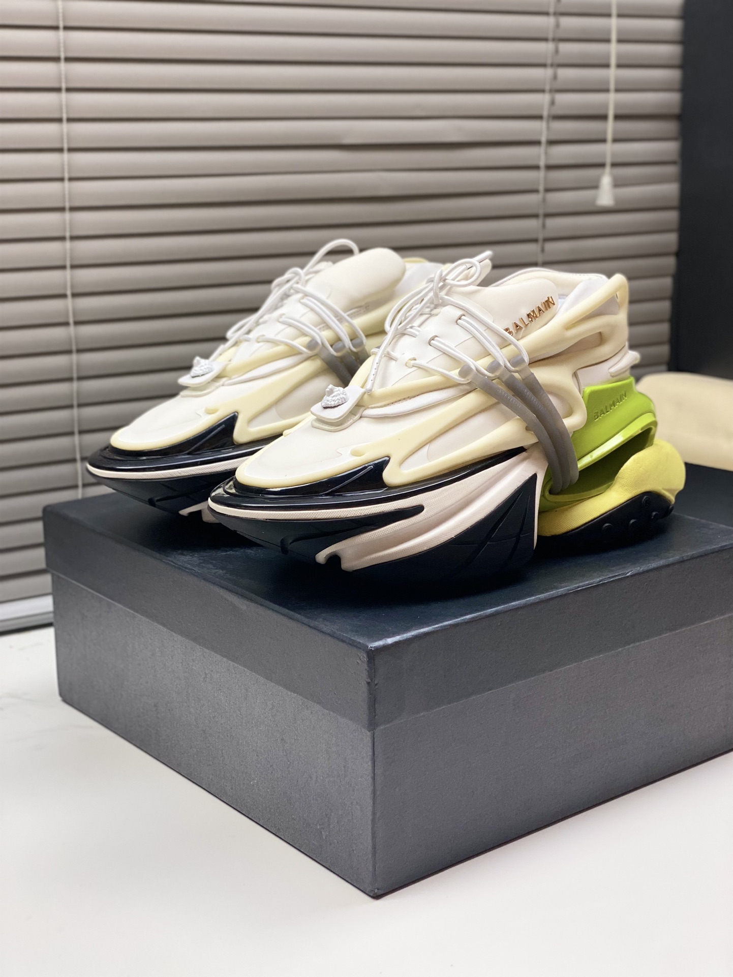 Balman New Pure Spaceship Sport Shoes: High Quality, Original Design, Various Sizes - 图片 3