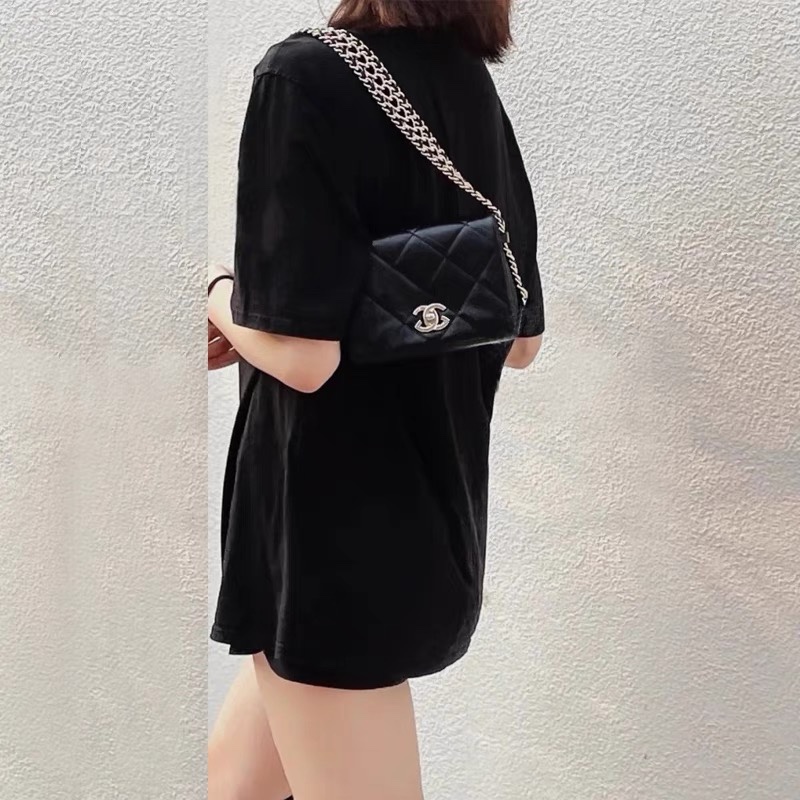 Chanel 金属链条 风琴包