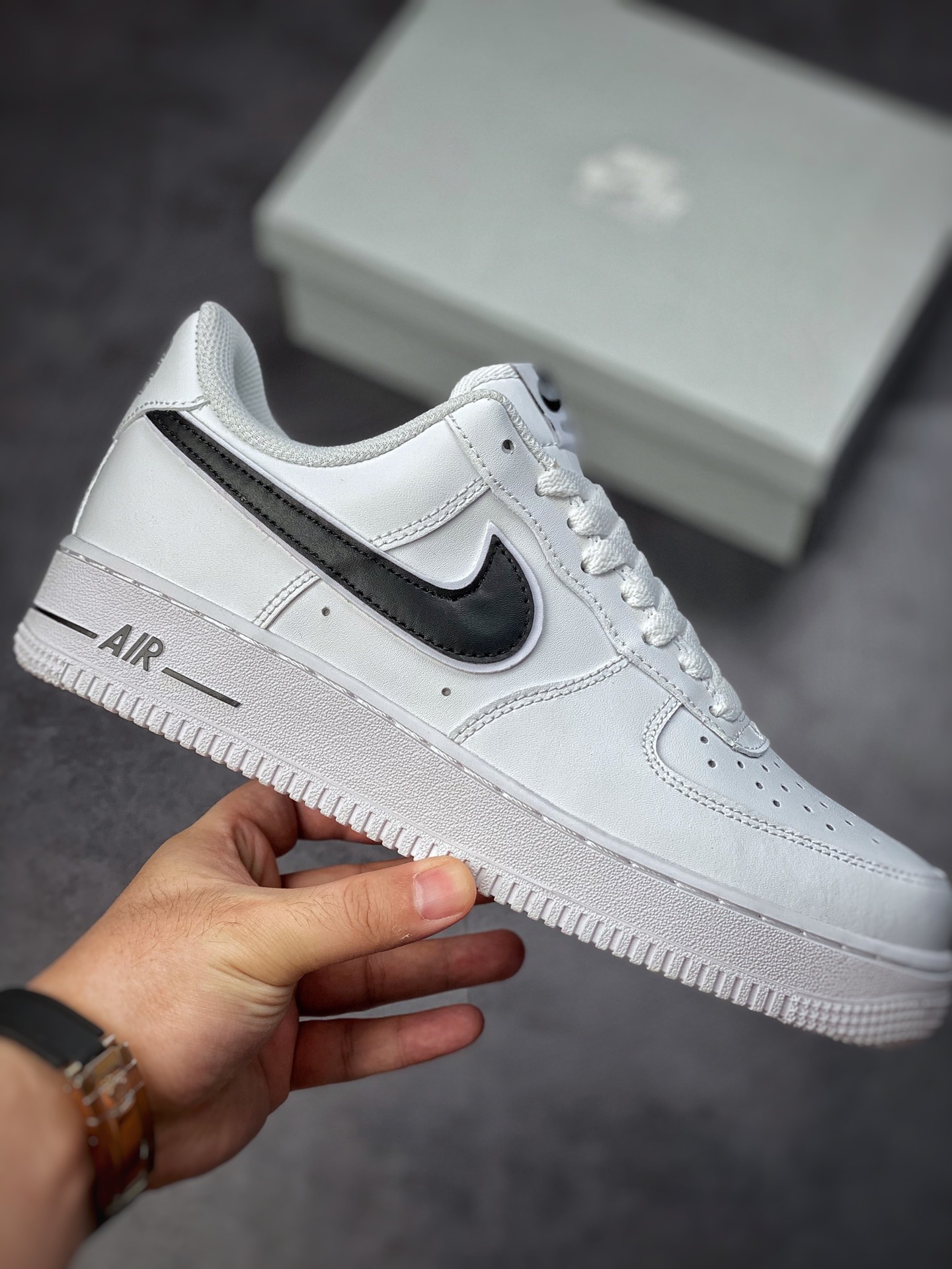 Nike Air Force 1 Low 07 White Black AO2423-101