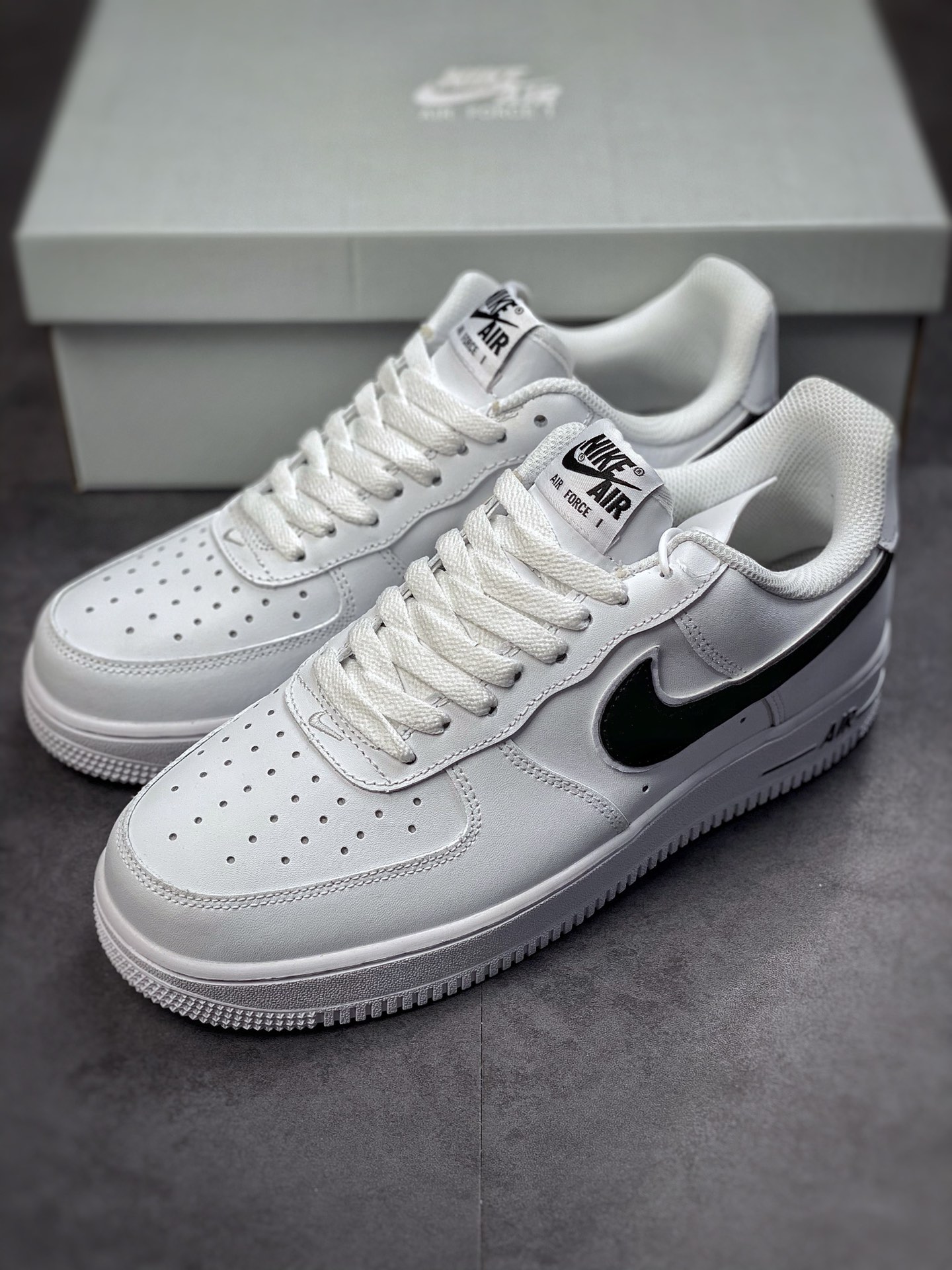 Nike Air Force 1 Low 07 White Black AO2423-101