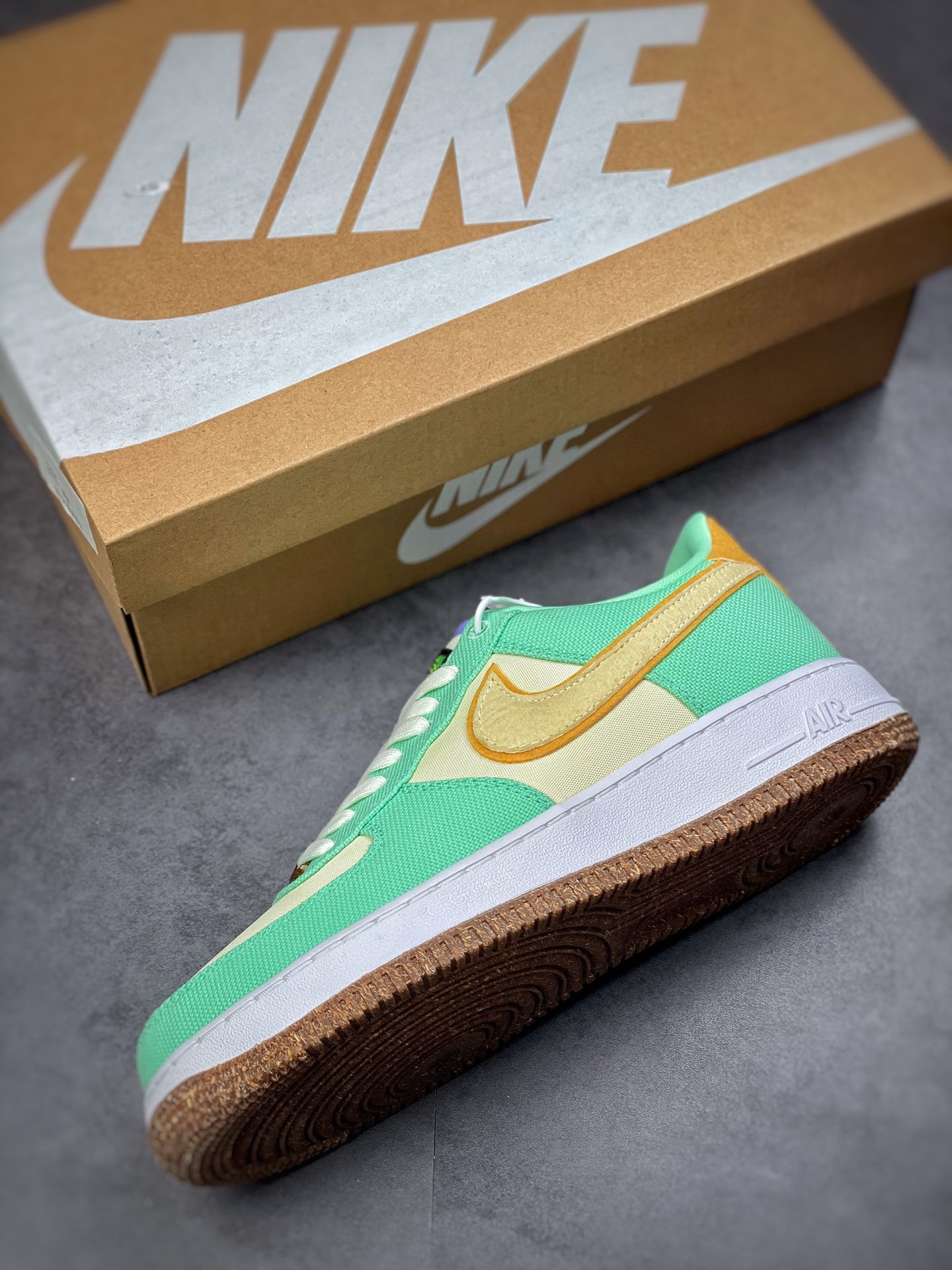 200 Nike Air Force 1 Low 07 菠萝米绿 CZ0268-300-莆田鞋,莆田鞋货源,高仿鞋,高仿鞋货源,安福档口,莆田高仿鞋,莆田鞋批发,高仿鞋批发,莆田高仿运动鞋,高仿运动鞋,莆田运动鞋 200 Nike Air Force 1 Low 07 菠萝米绿 CZ0268-300