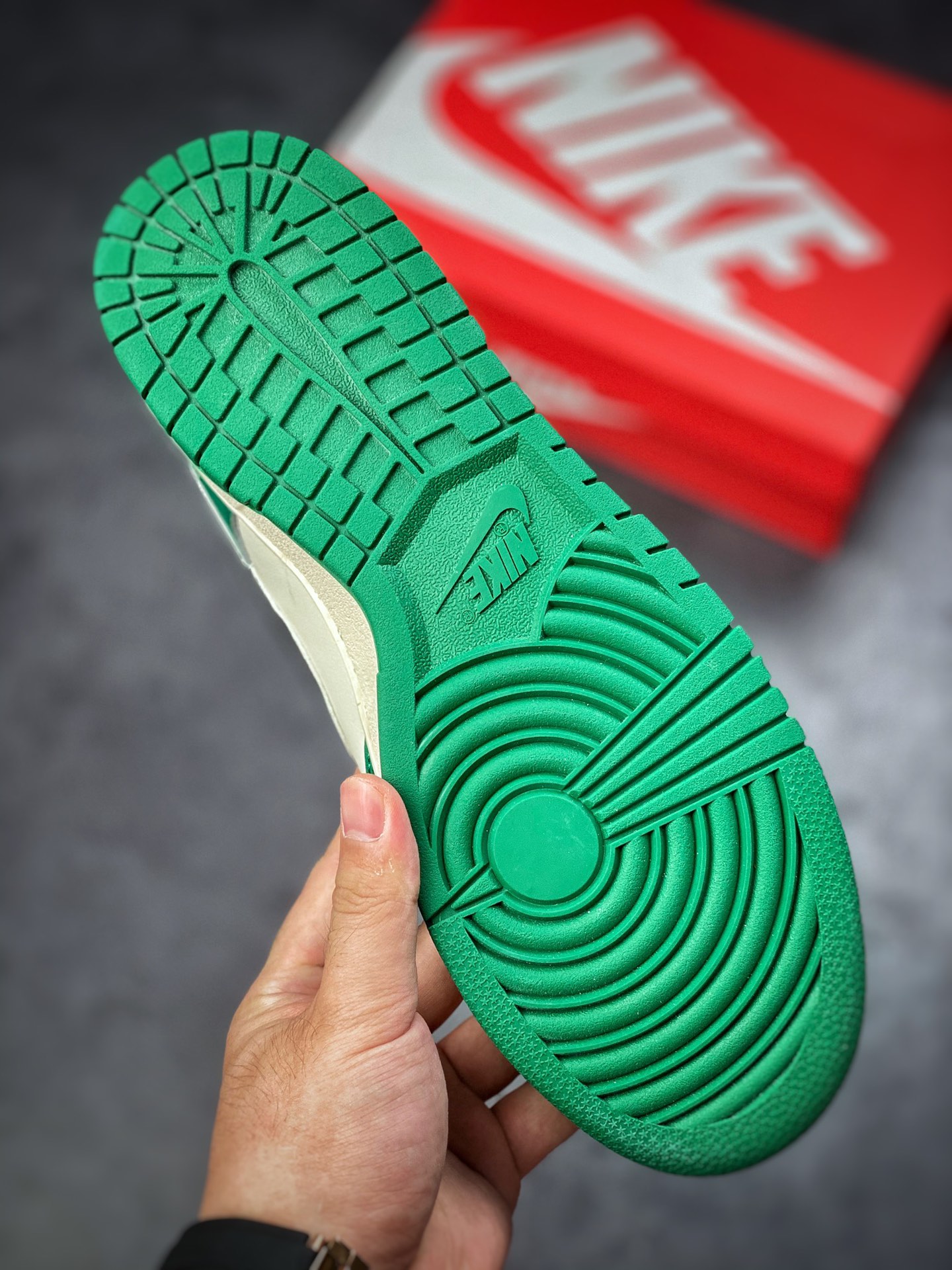 300 Nike Dunk Low SE Lottery 绿白色 彩票 DR9654-100-莆田鞋,莆田鞋货源,高仿鞋,高仿鞋货源,安福档口,莆田高仿鞋,莆田鞋批发,高仿鞋批发,莆田高仿运动鞋,高仿运动鞋,莆田运动鞋 300 Nike Dunk Low SE Lottery 绿白色 彩票 DR9654-100