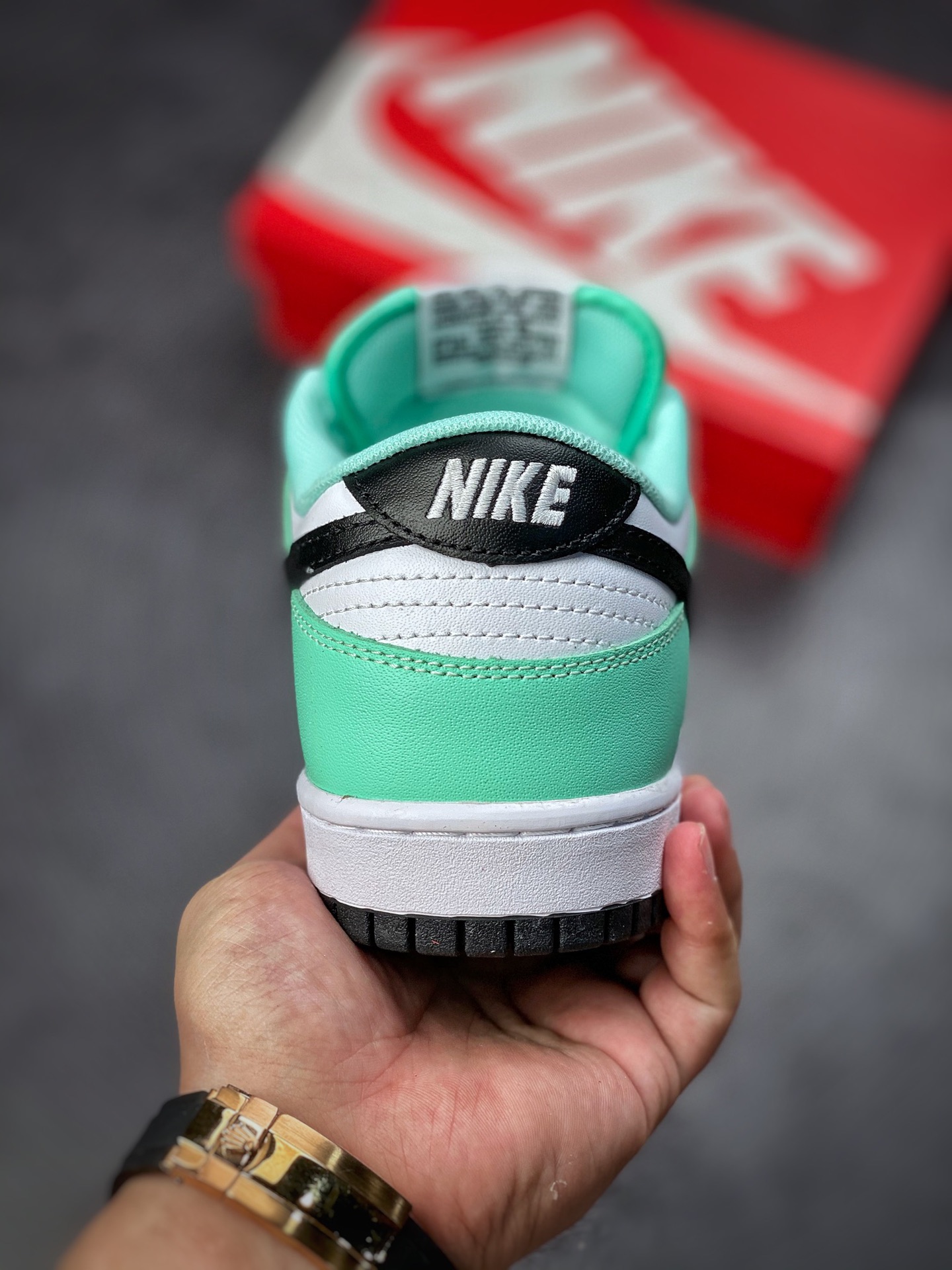 160 Nike SB Dunk Low 白绿黑 DQ6818-002-莆田鞋,莆田鞋货源,高仿鞋,高仿鞋货源,安福档口,莆田高仿鞋,莆田鞋批发,高仿鞋批发,莆田高仿运动鞋,高仿运动鞋,莆田运动鞋 160 Nike SB Dunk Low 白绿黑 DQ6818-002