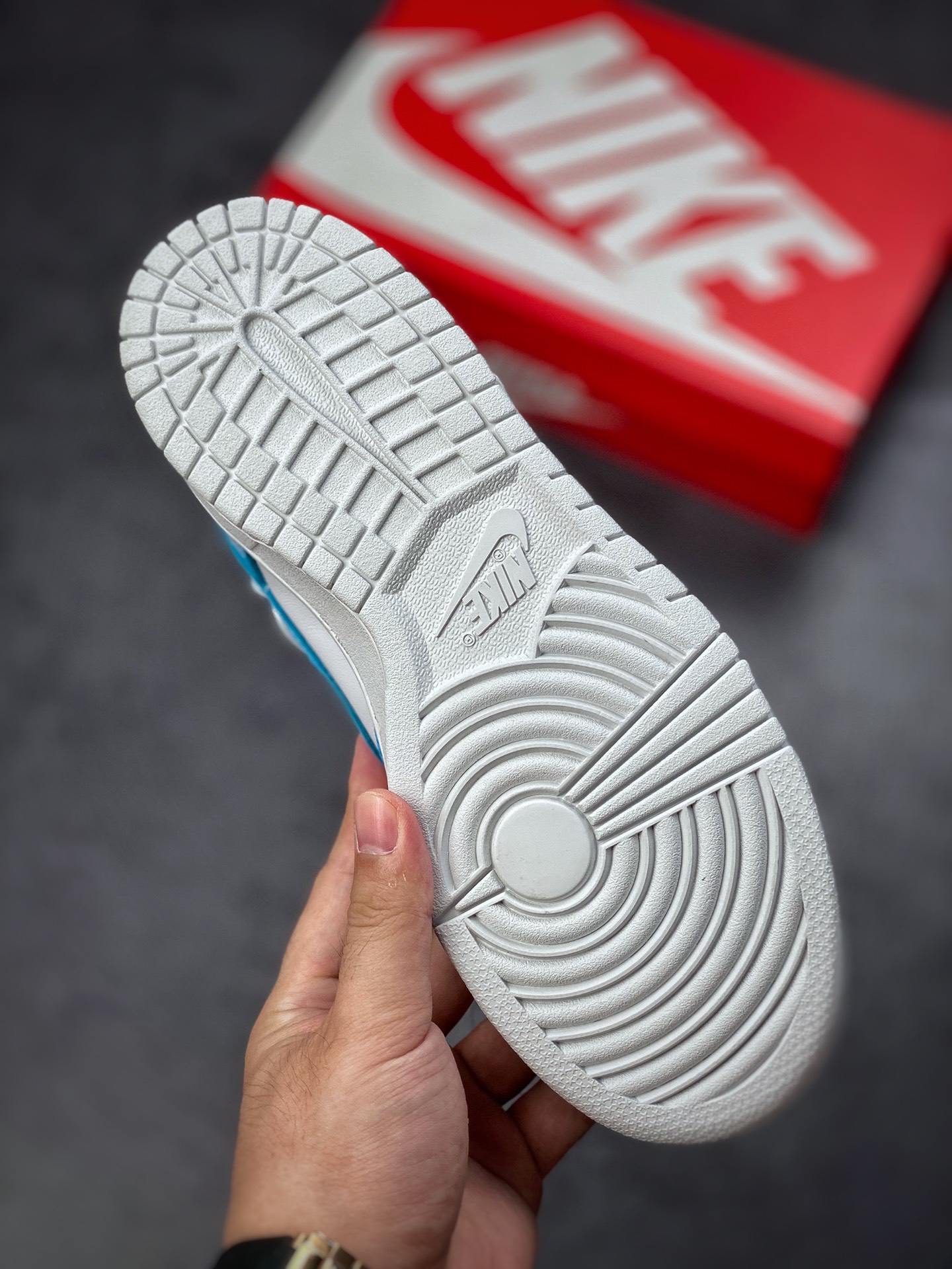 360 Nike SB Dunk Low “Triple White”北卡蓝腰果花 DD1503-109